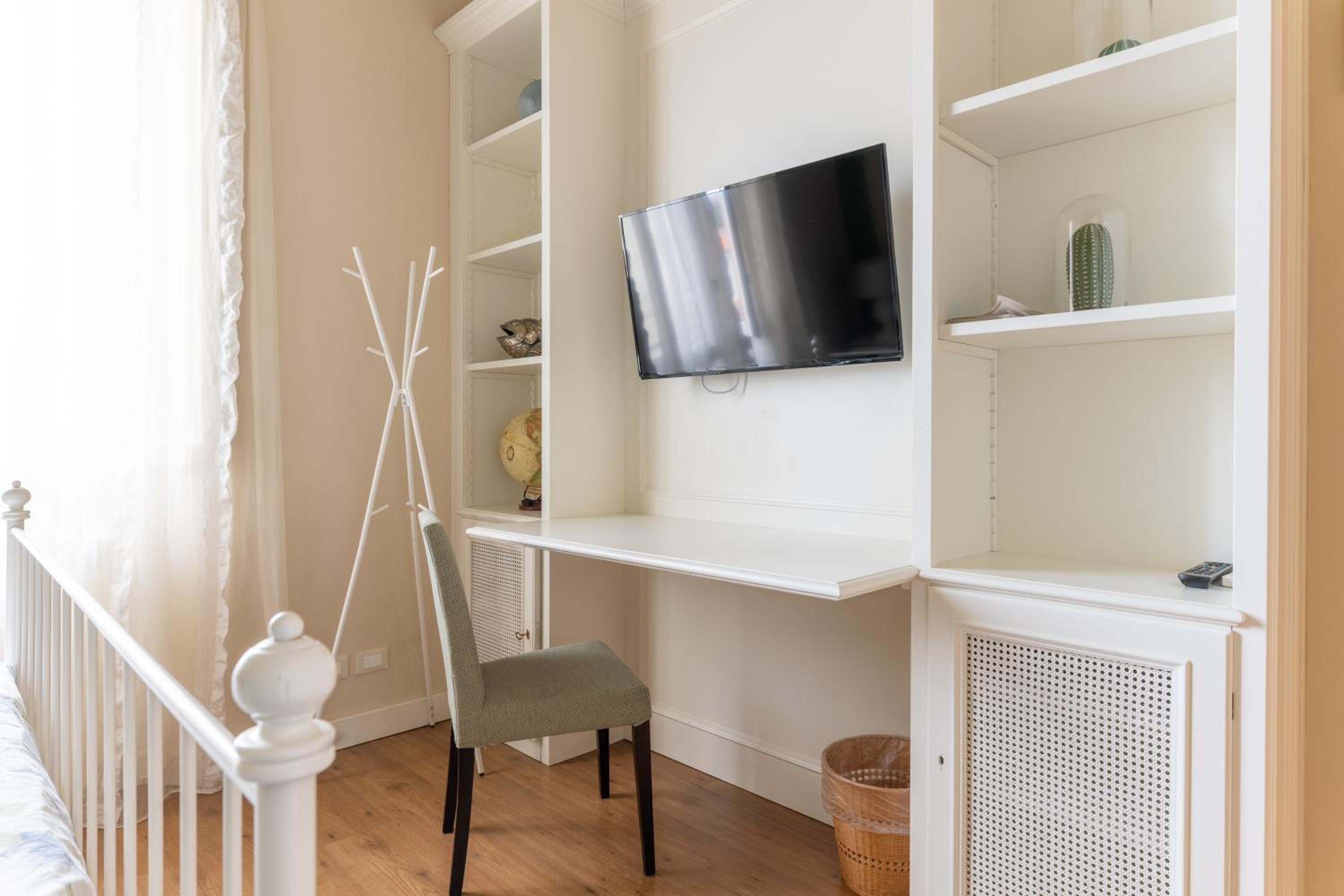 Two-Bedroom Apartment - Photo 20