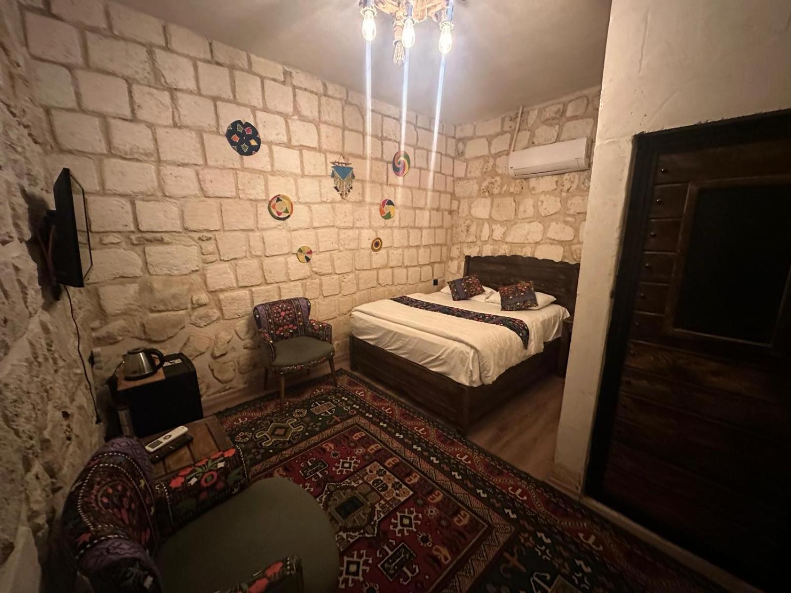 Large Double Room photo 3