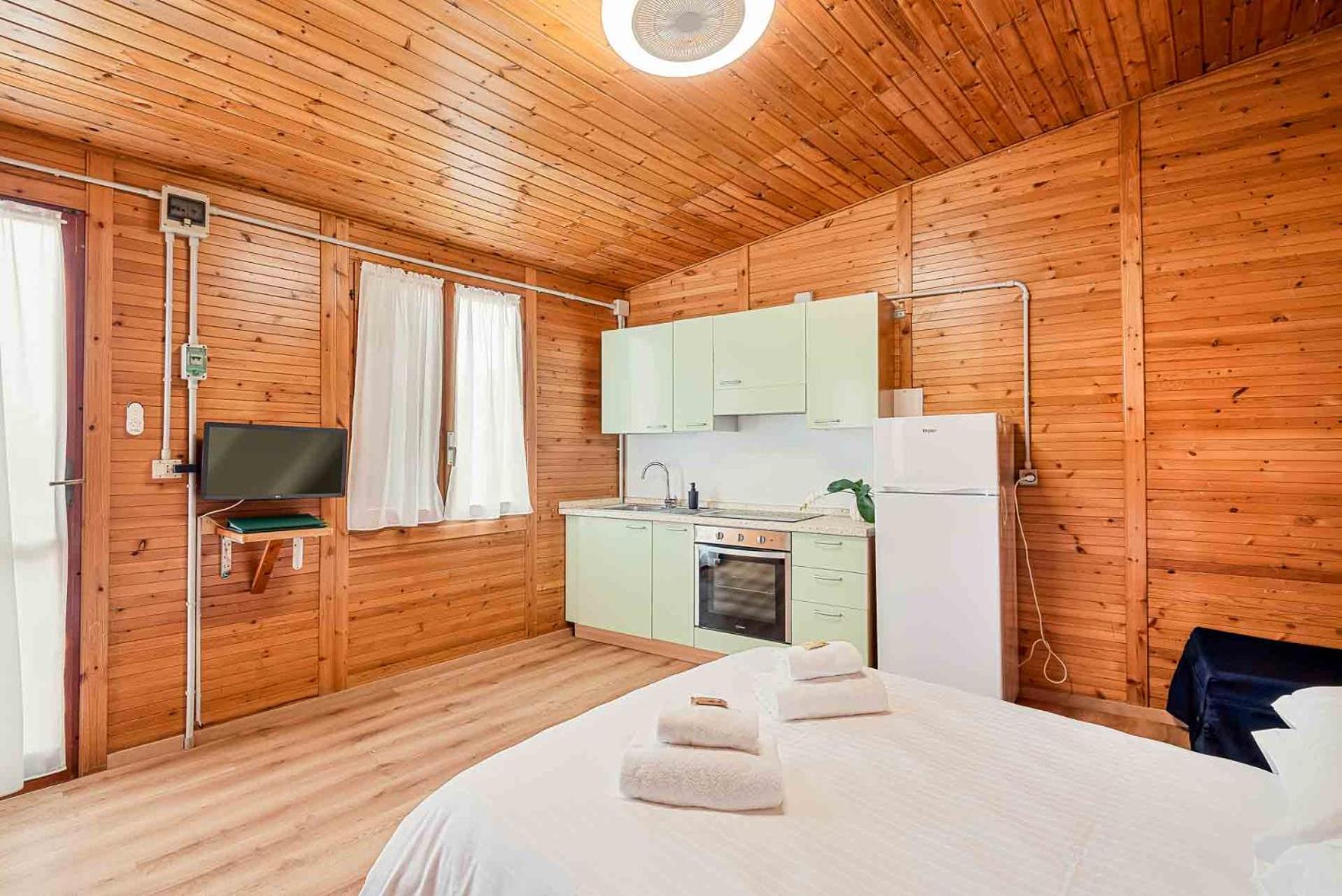 Superior Bungalow photo 3