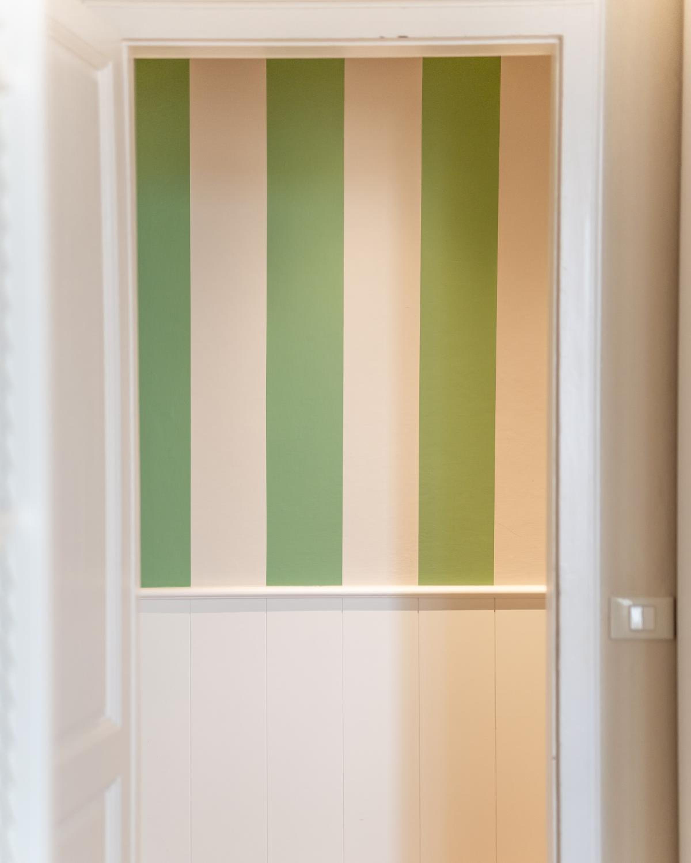 Two-Bedroom Apartment - Photo 2