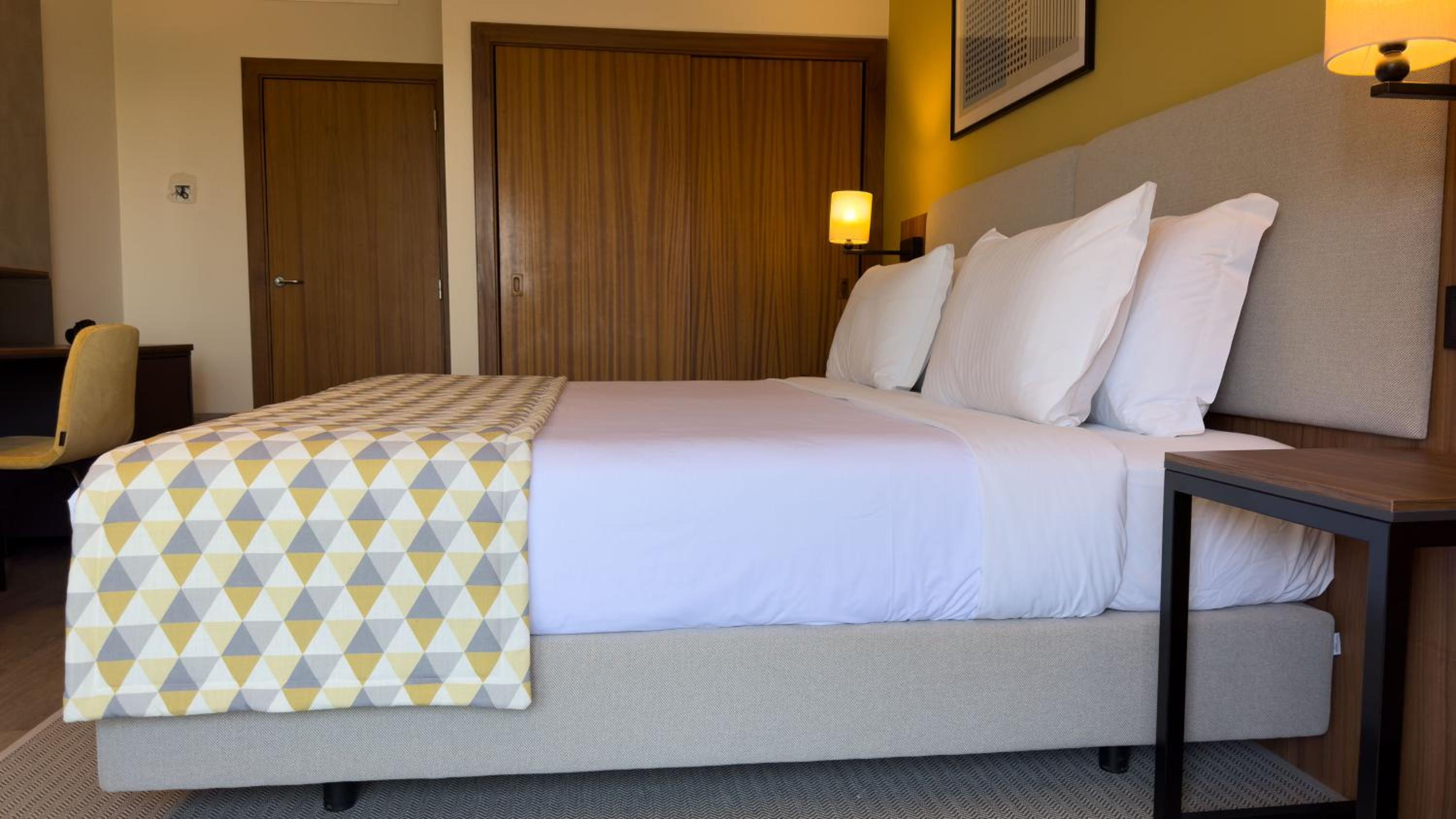 Standard Double Room with Furnished Balcony and Pool Access thumbnail 6