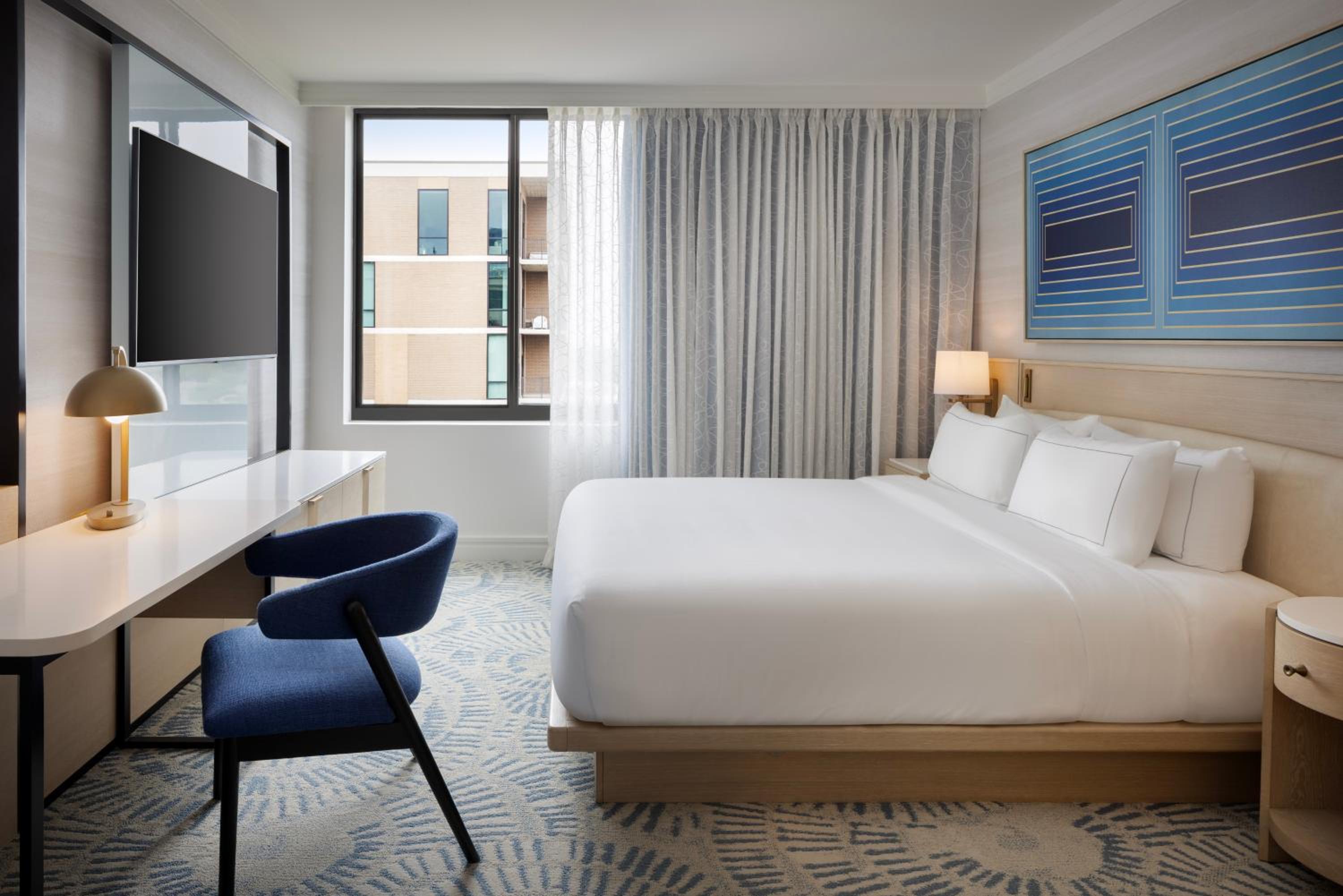 Luxury King Room with Tub - Mobility and Hearing Accessible - Photo 10