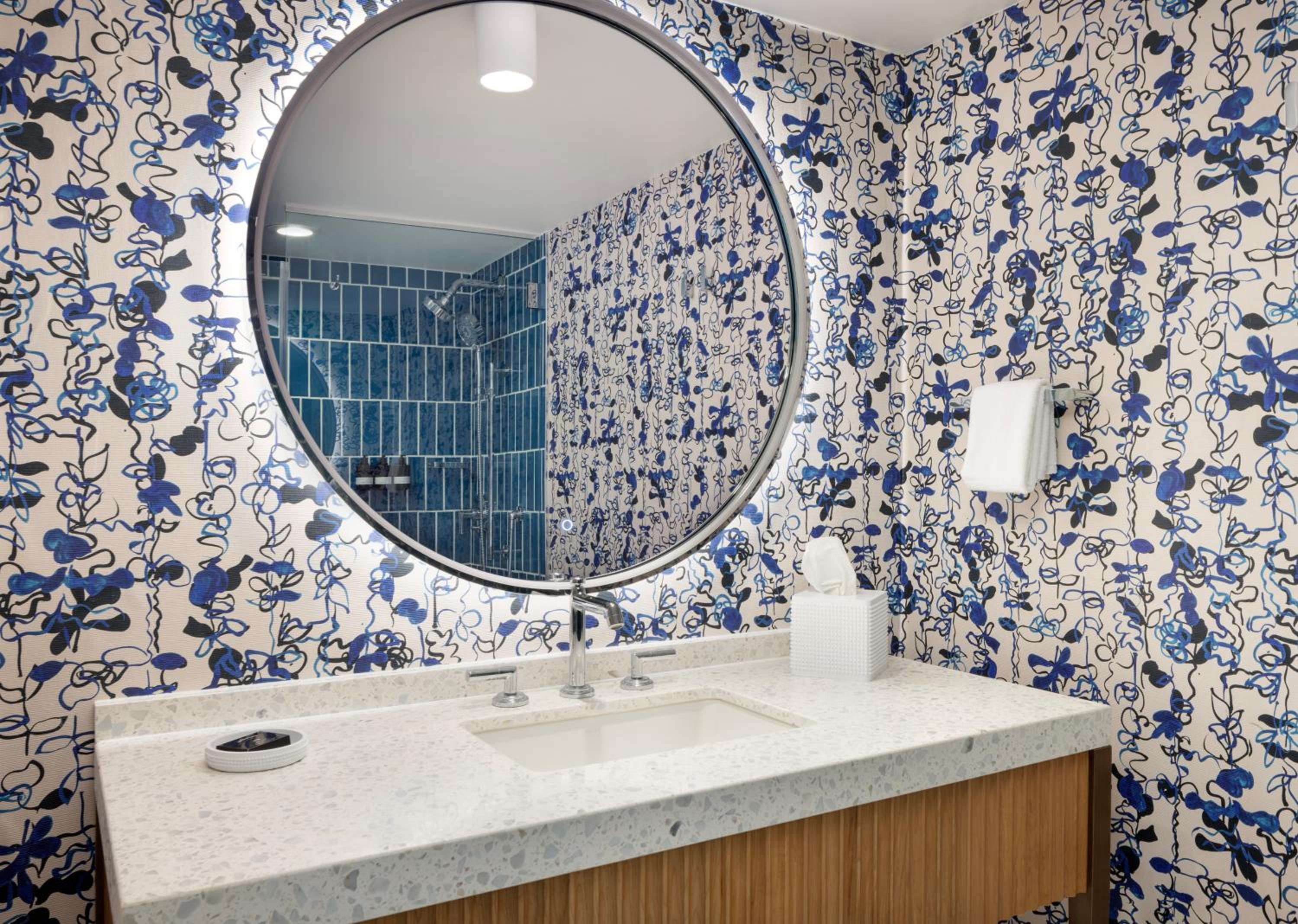 Luxury King Room with Tub - Mobility and Hearing Accessible - Photo 11