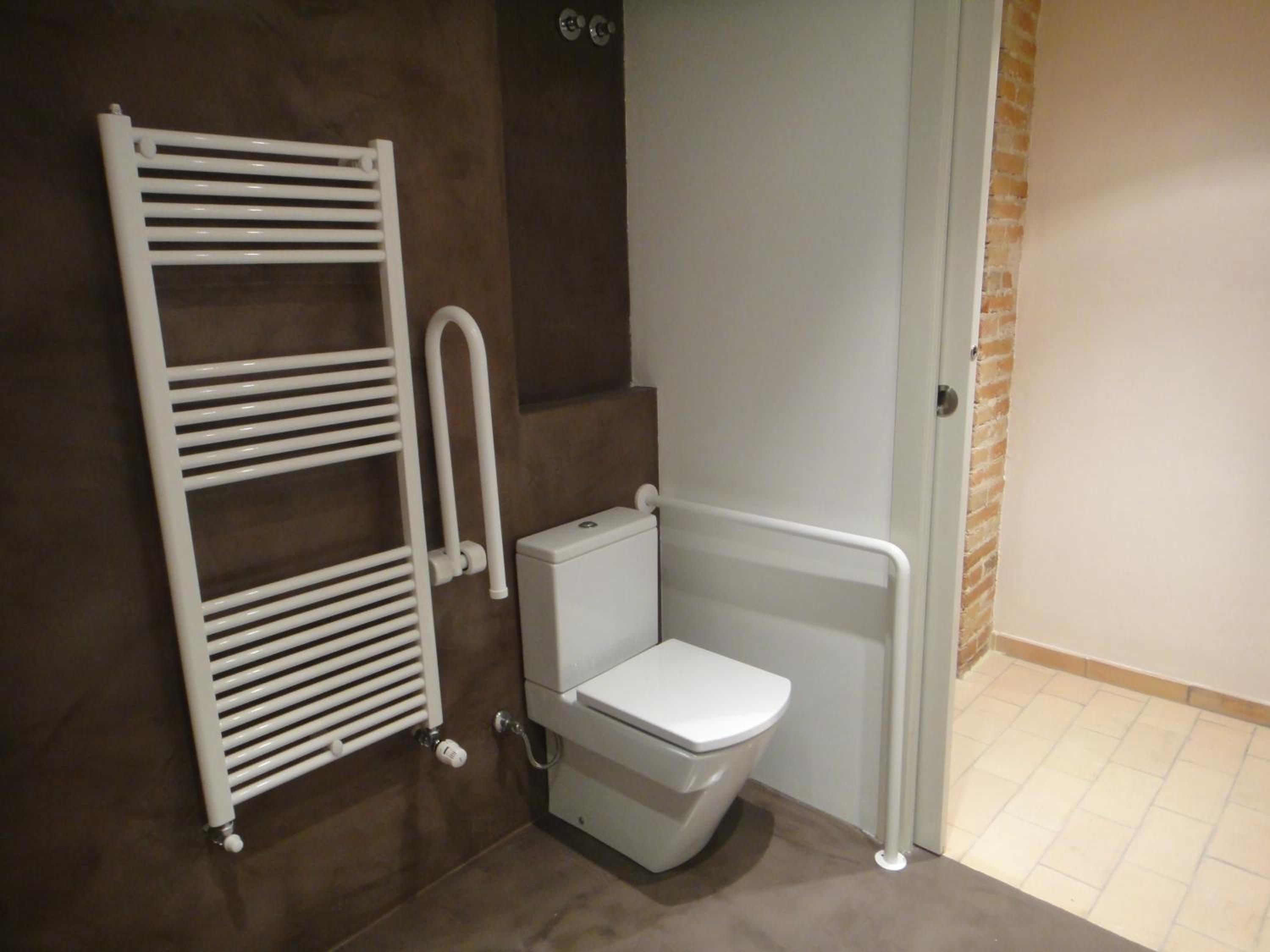 Basic Double Room photo 2
