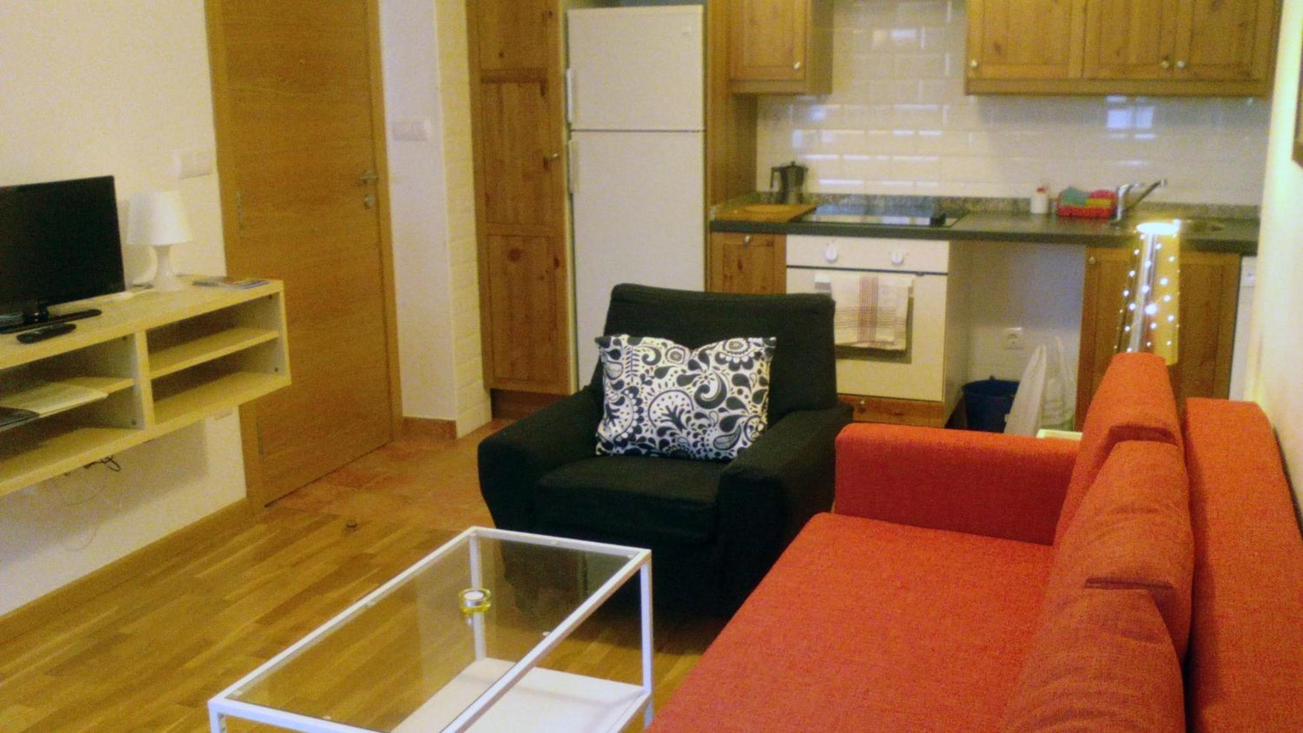 Apartment - Ground Floor - Photo 3
