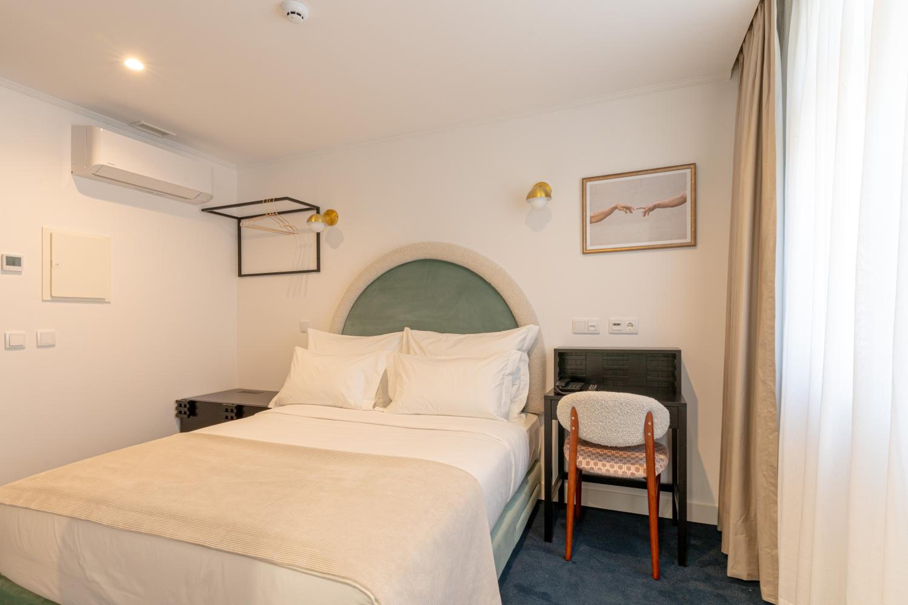 Available room