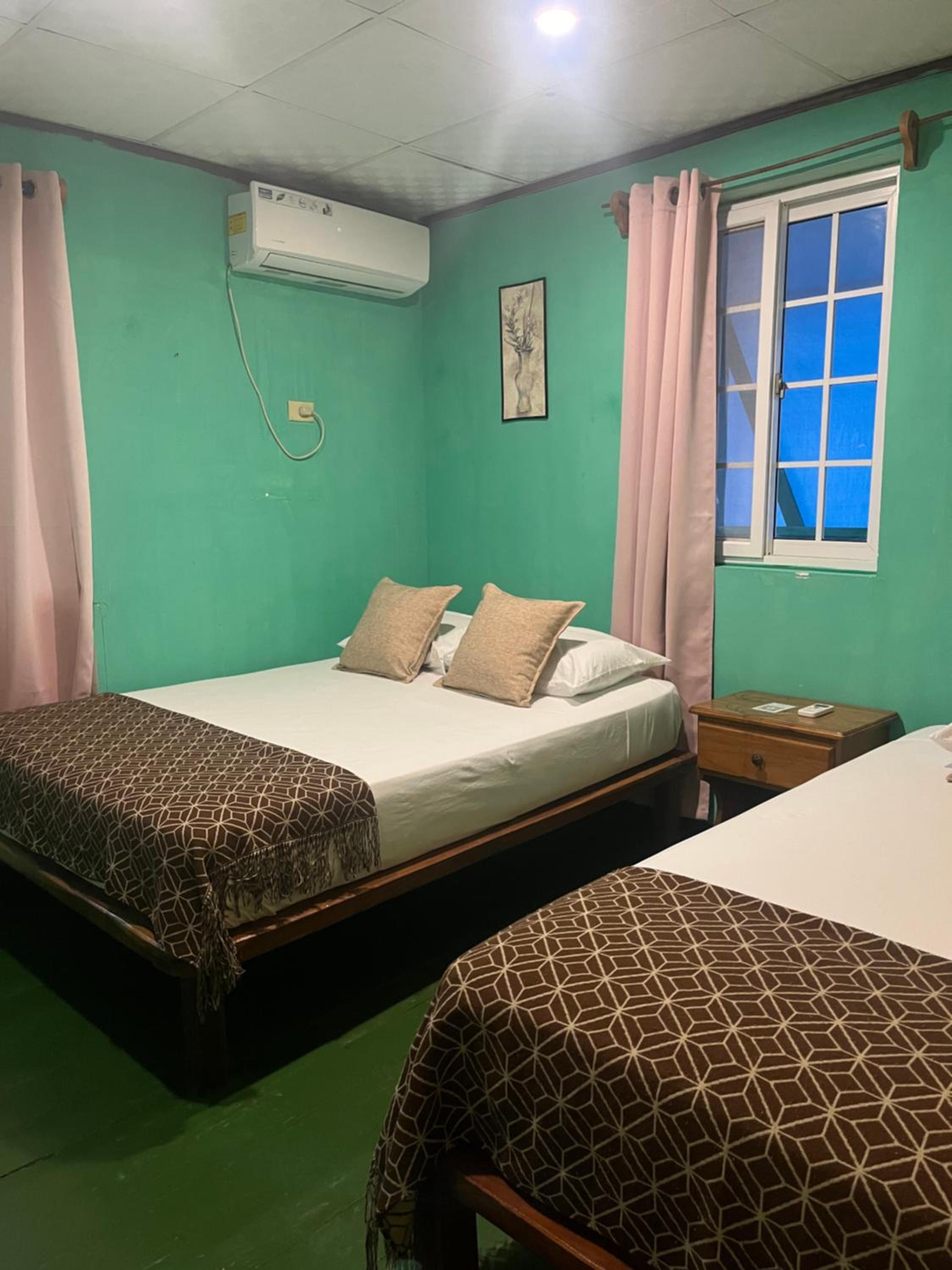 Triple Room with Private Bathroom photo 3