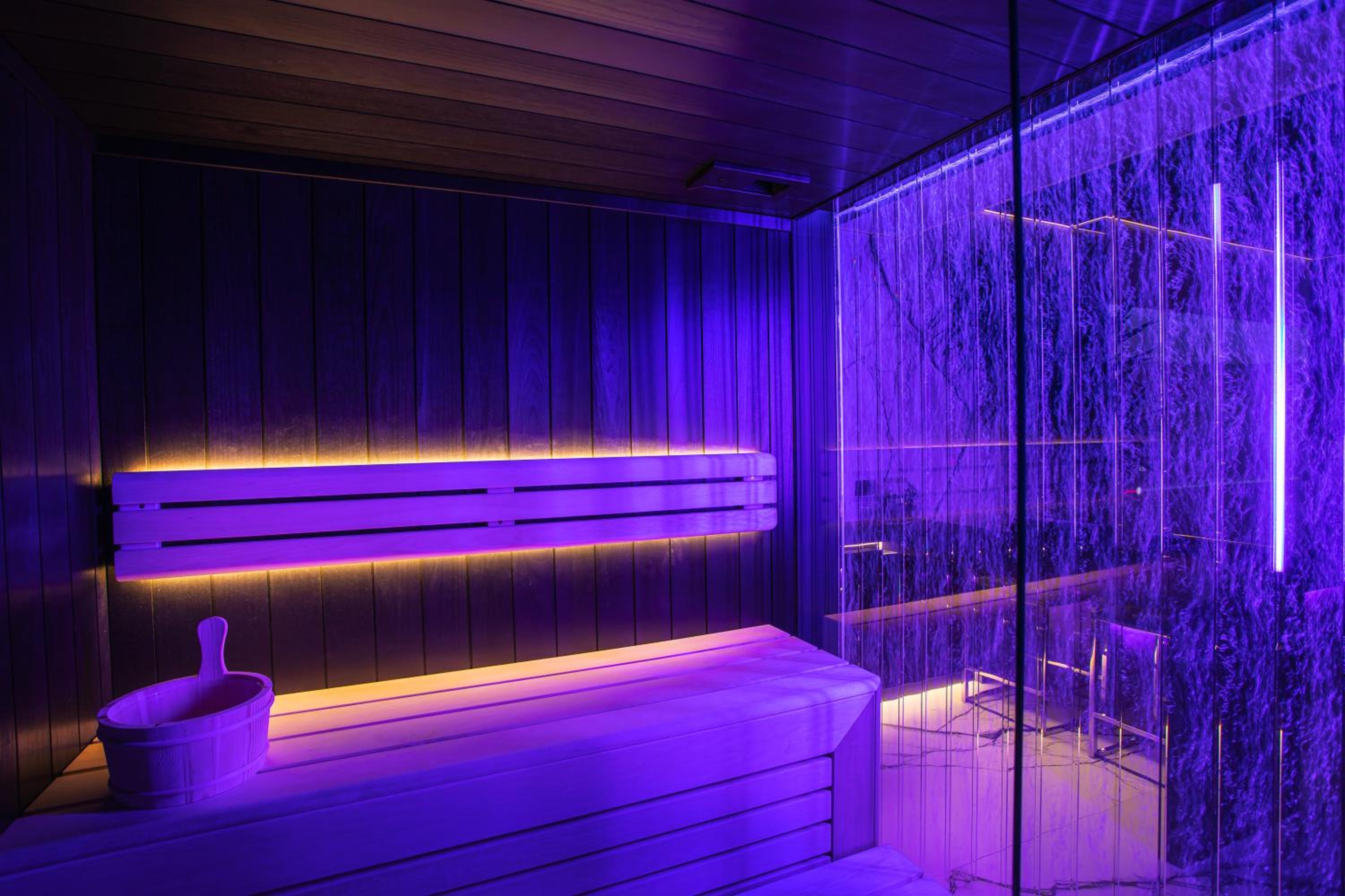 46 Floor Apartment with Sauna