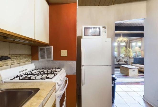 Studio Apartment photo 1