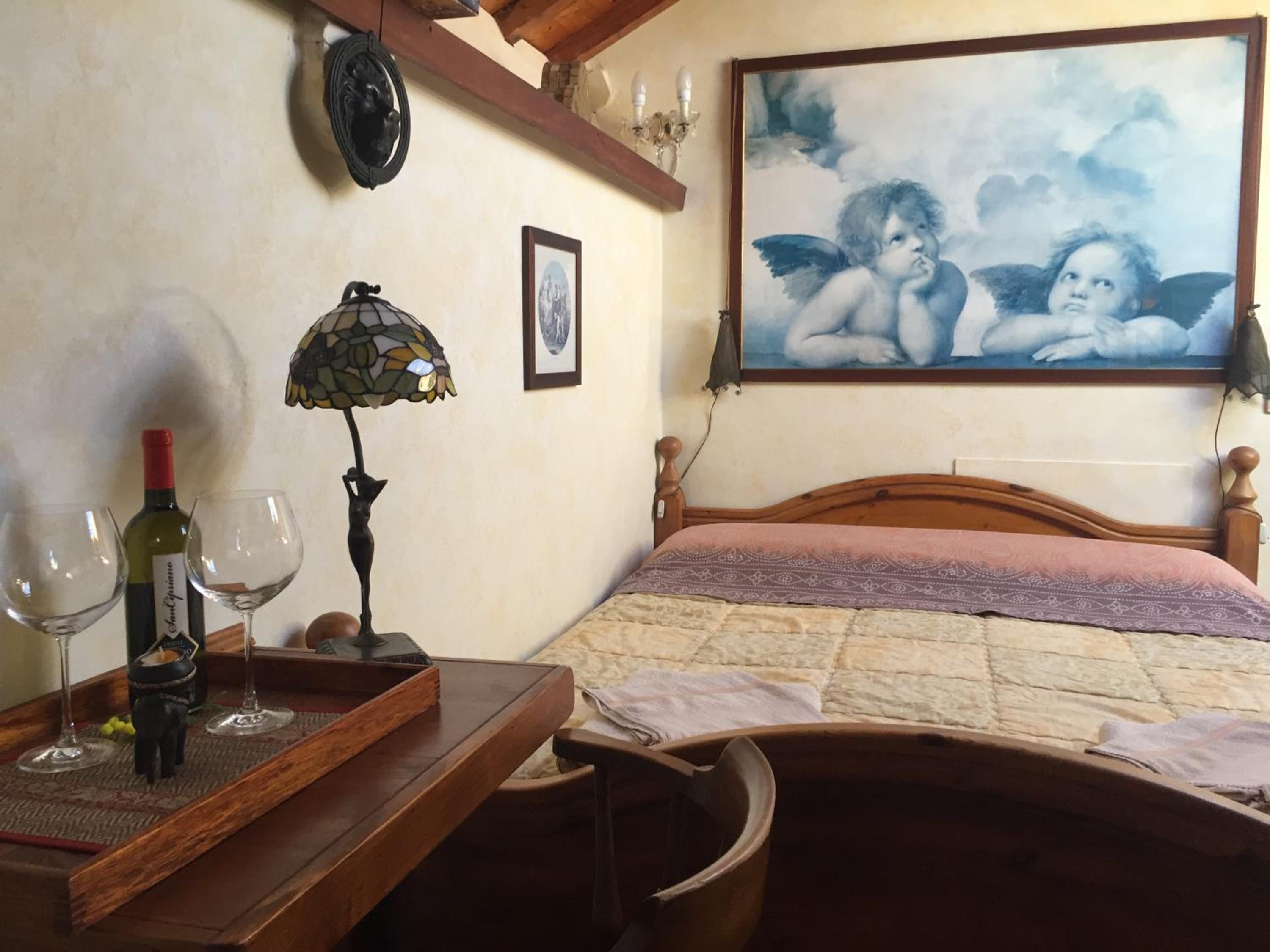Deluxe Double Room with Shower photo 2
