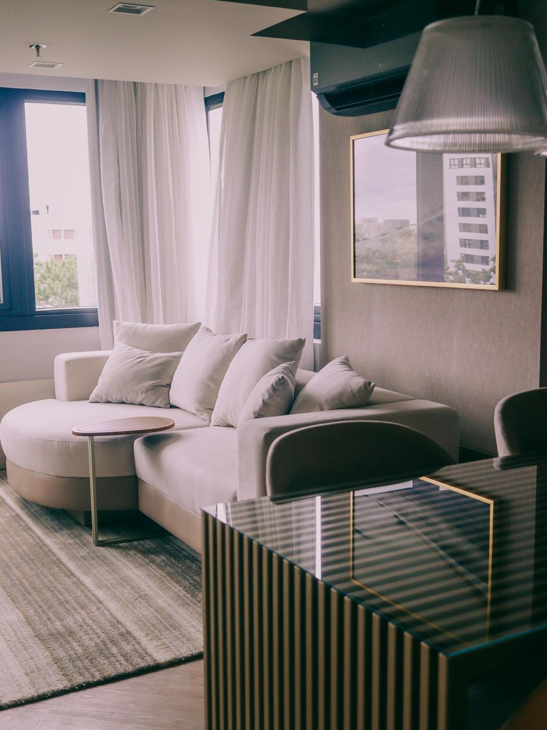 Deluxe Suite photo 3