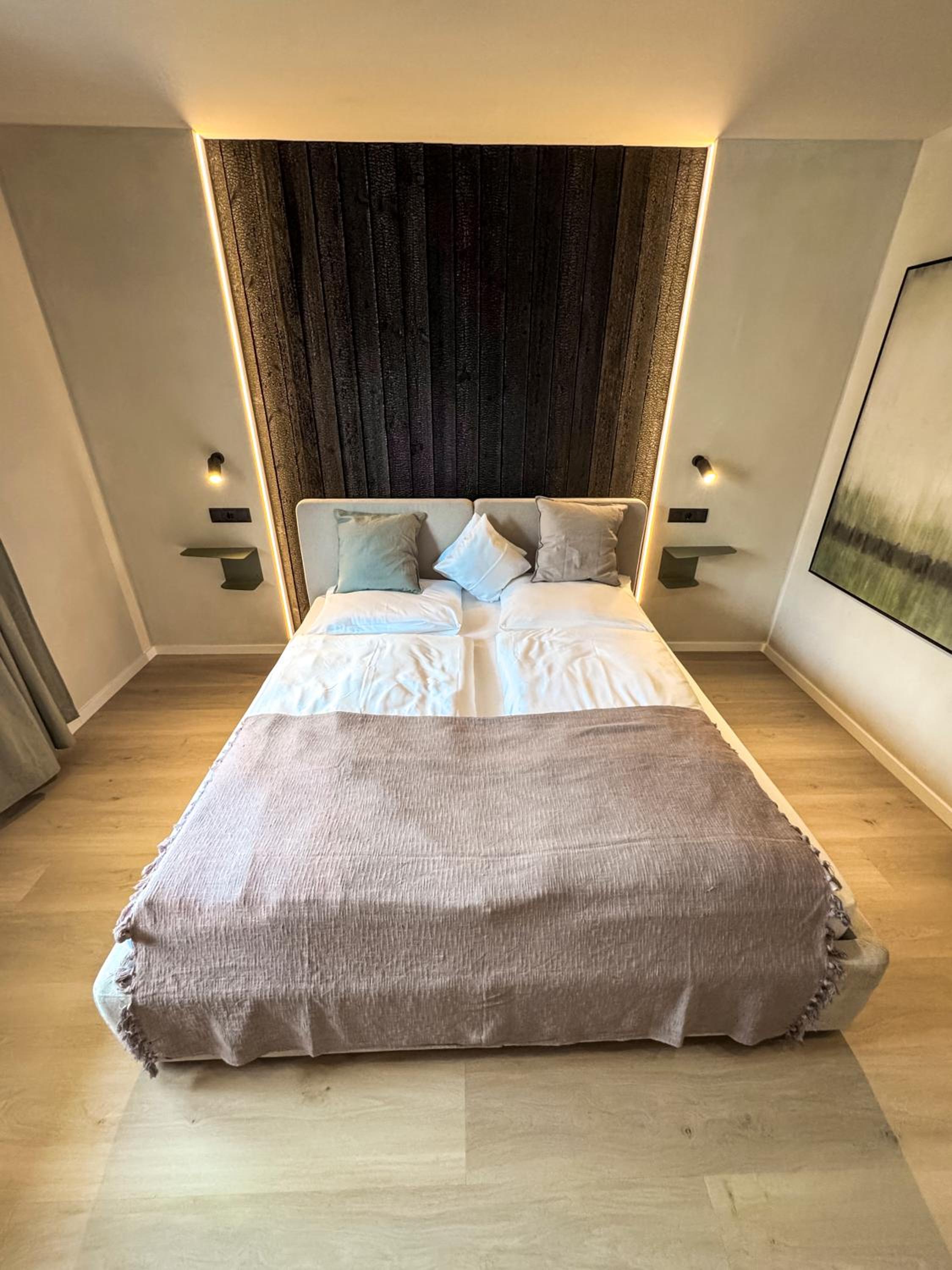 Double or Twin Room with Bathroom - Photo 1