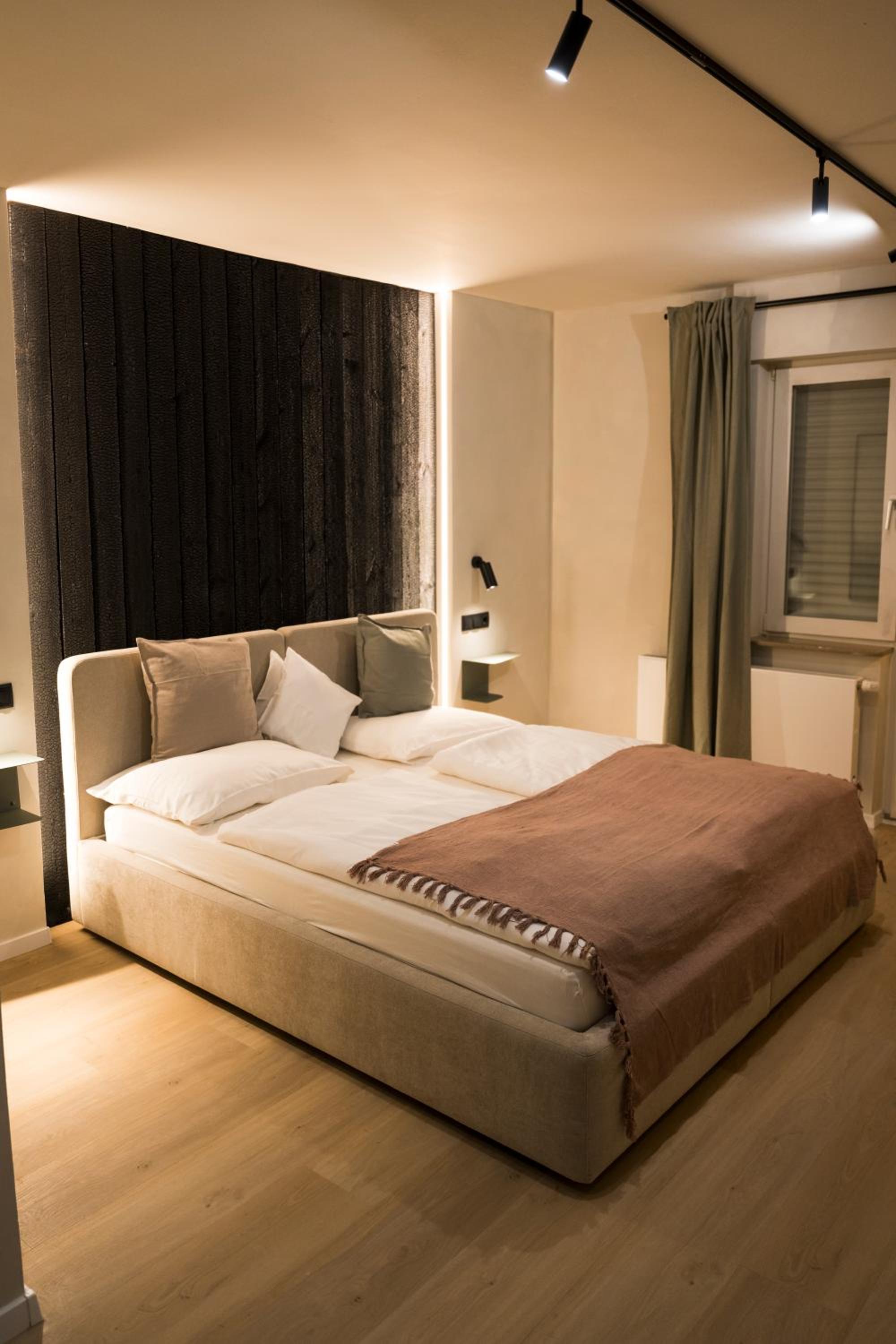 Double Room with Balcony - Photo 36