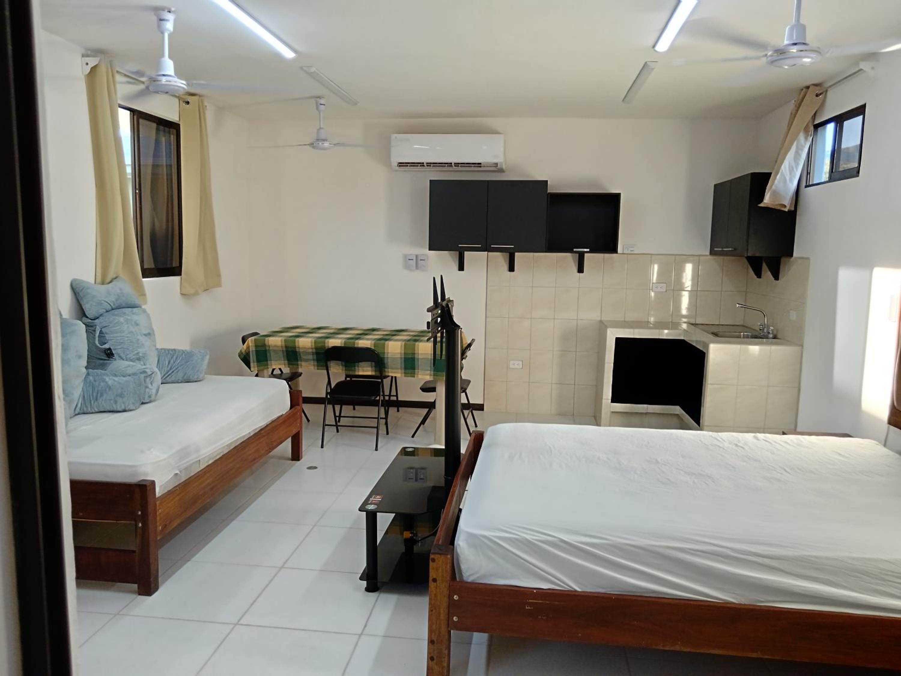Studio Apartment photo 1