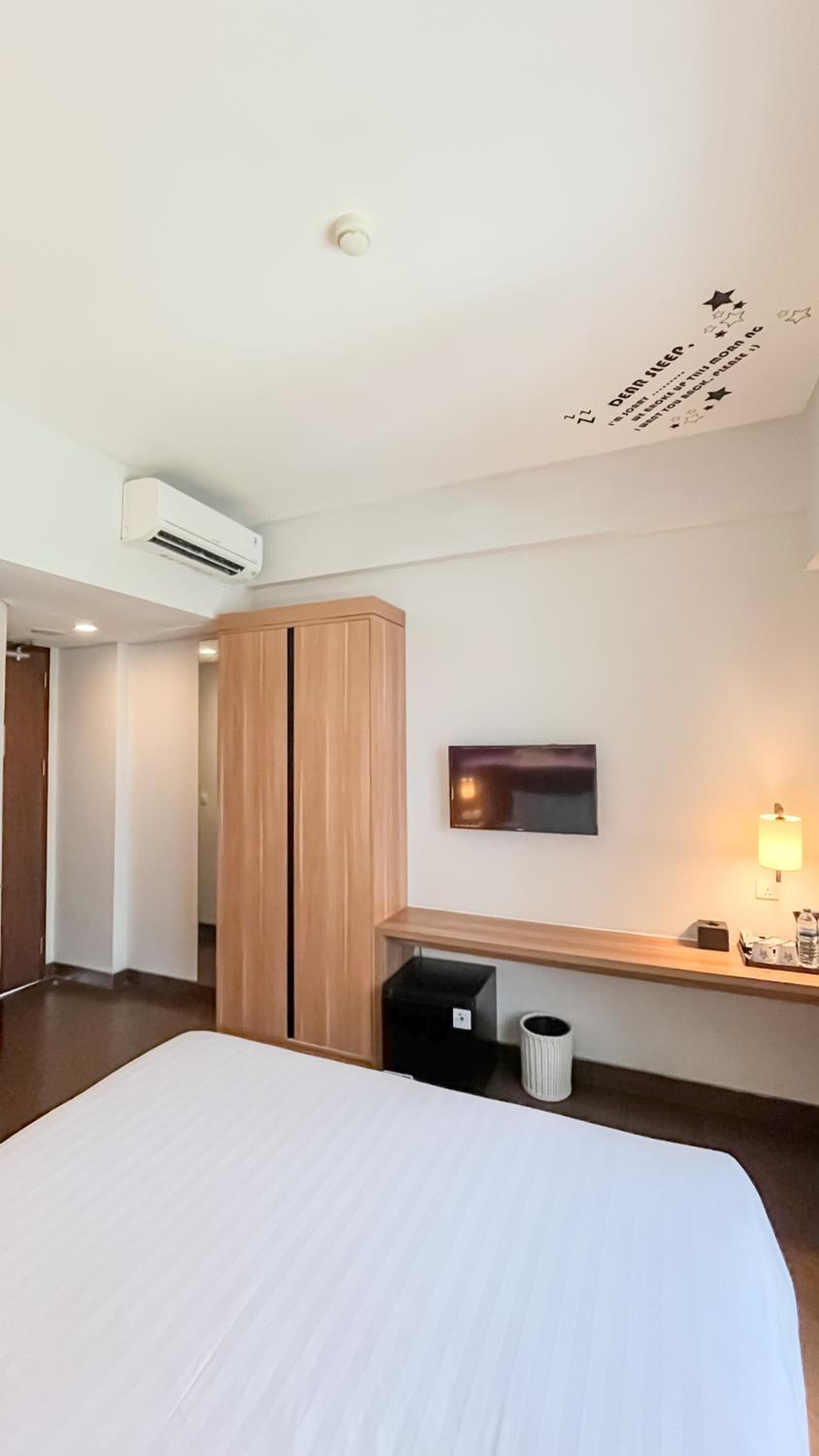 Deluxe Twin Room photo 2