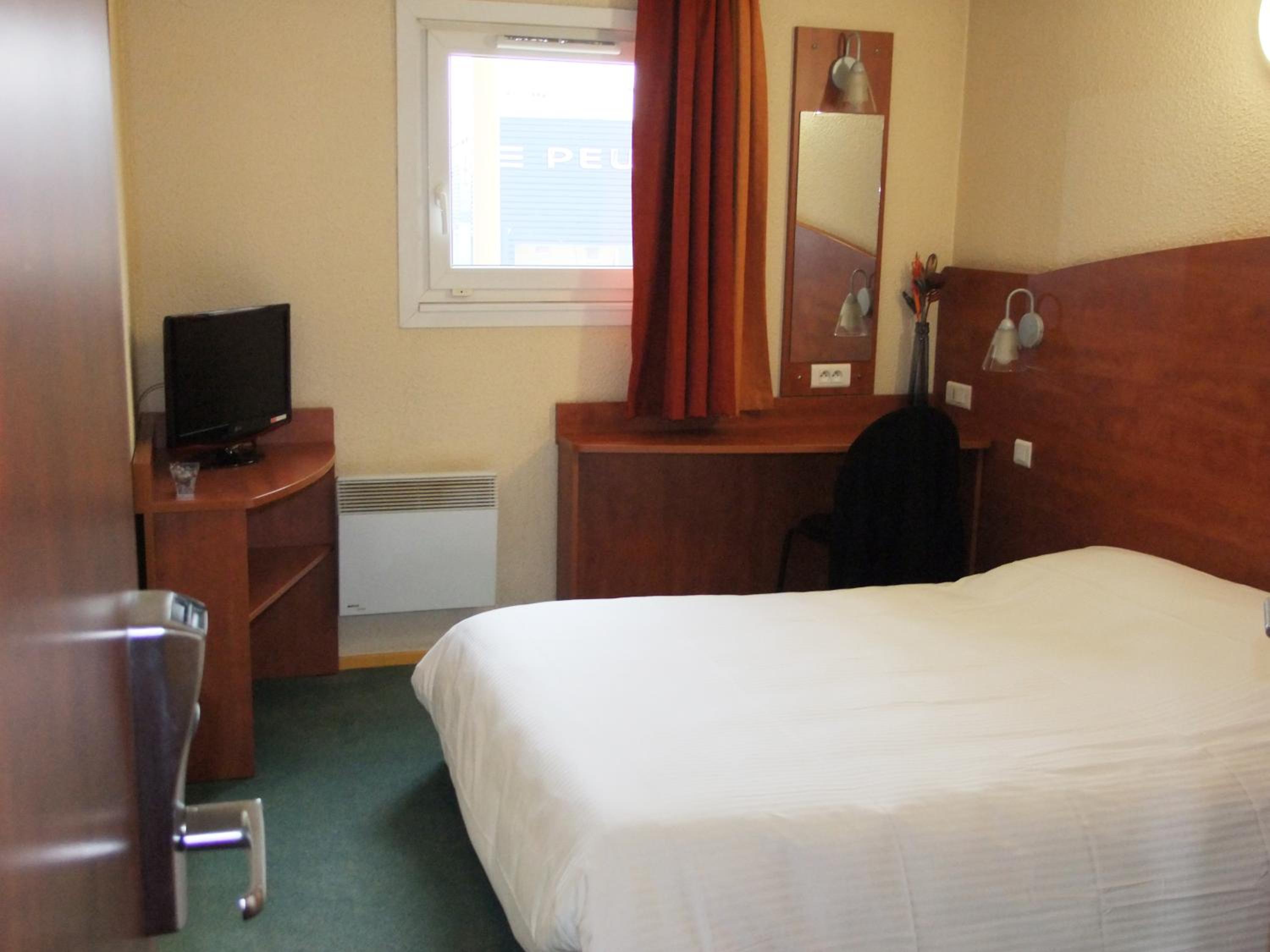 Double Room - Photo 3