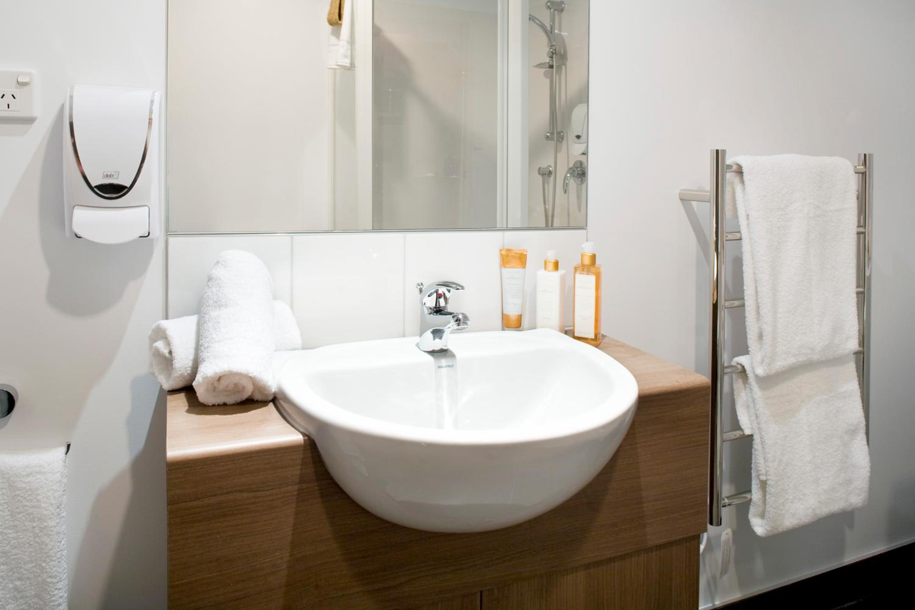 One-Bedroom Apartment - Photo 4