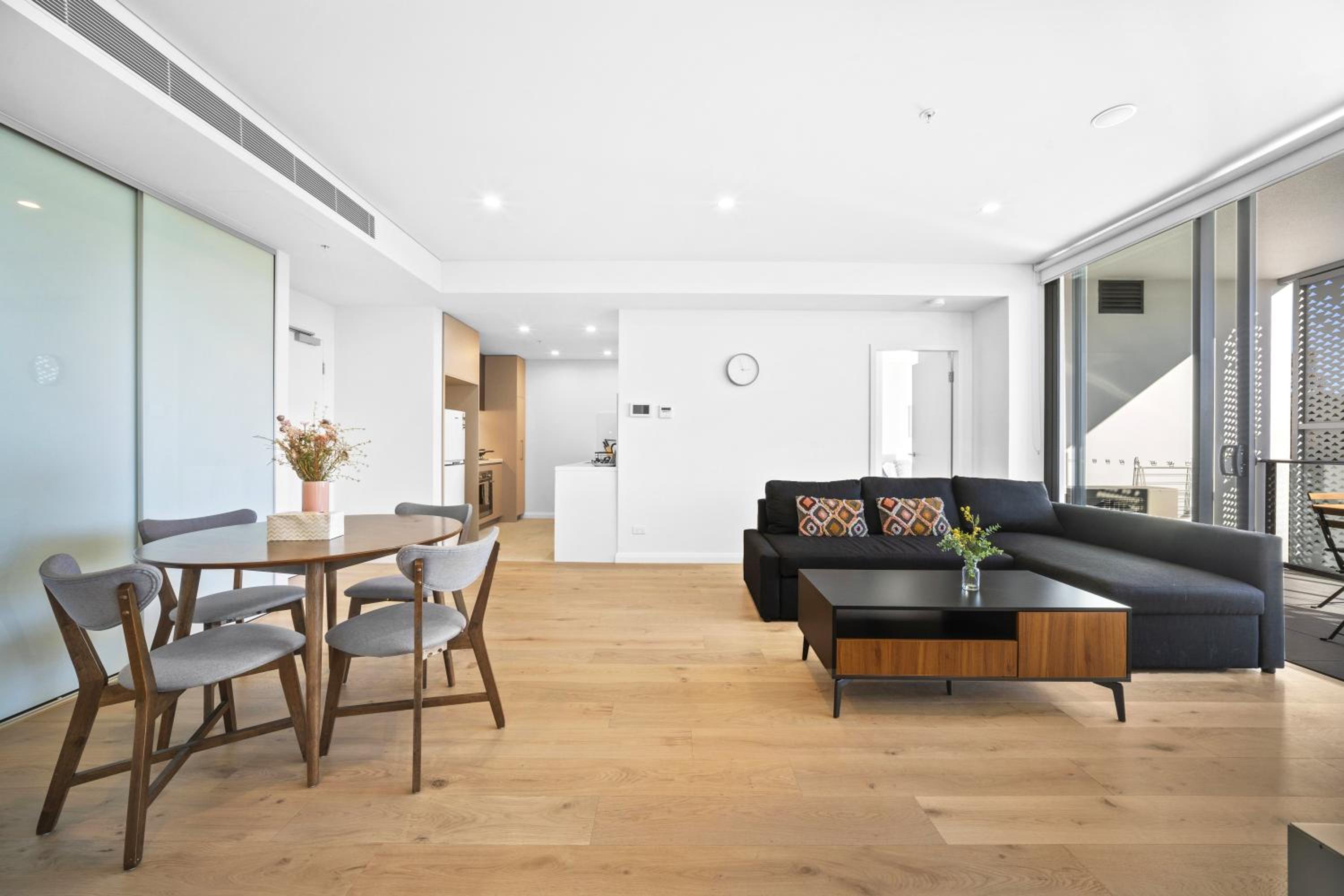 Two-Bedroom Apartment with Balcony photo 1