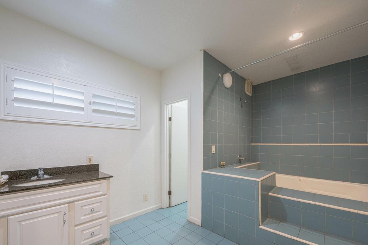 Budget Single Room photo 3