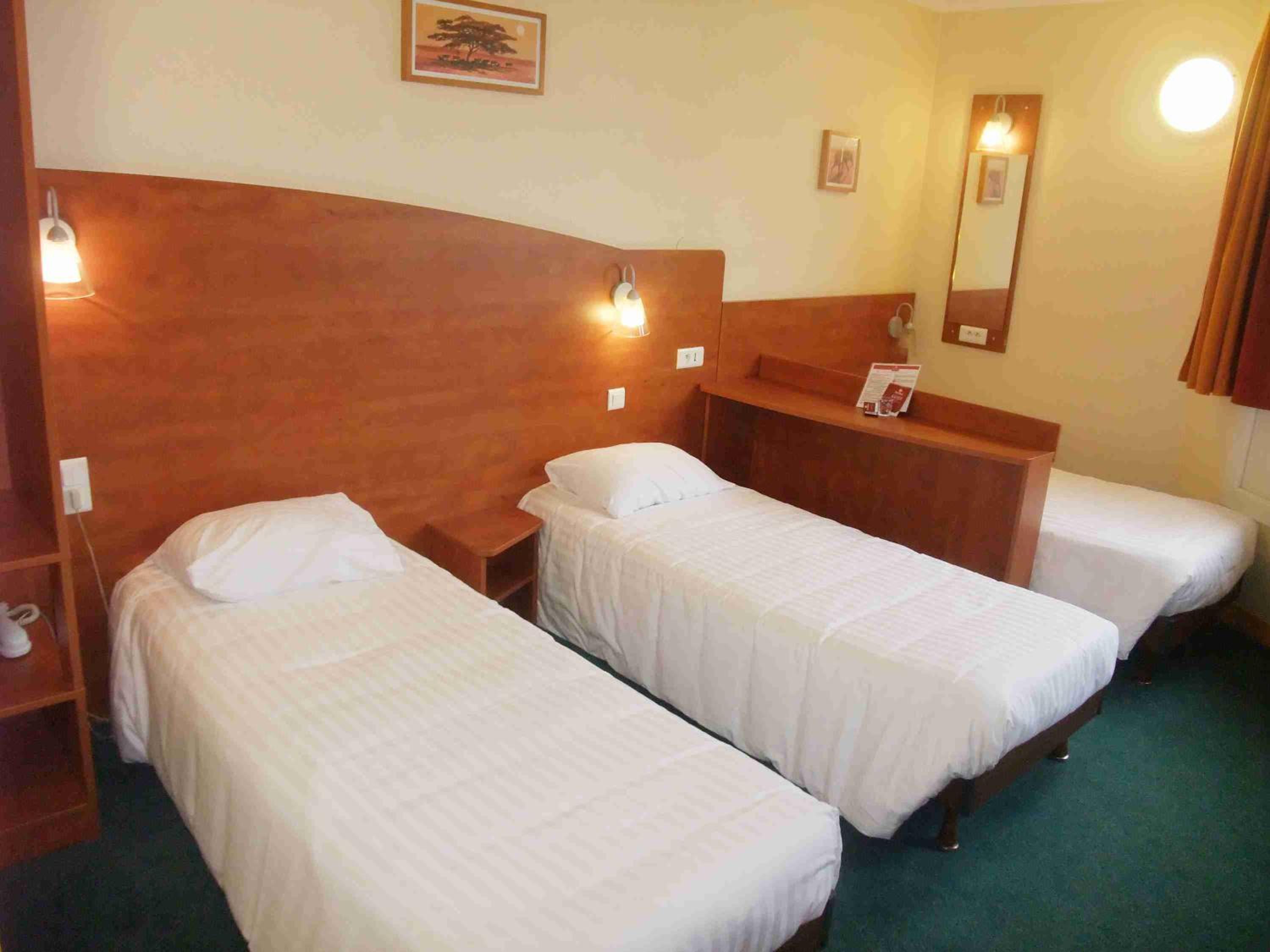 Triple Room (3 Beds) - Photo 4
