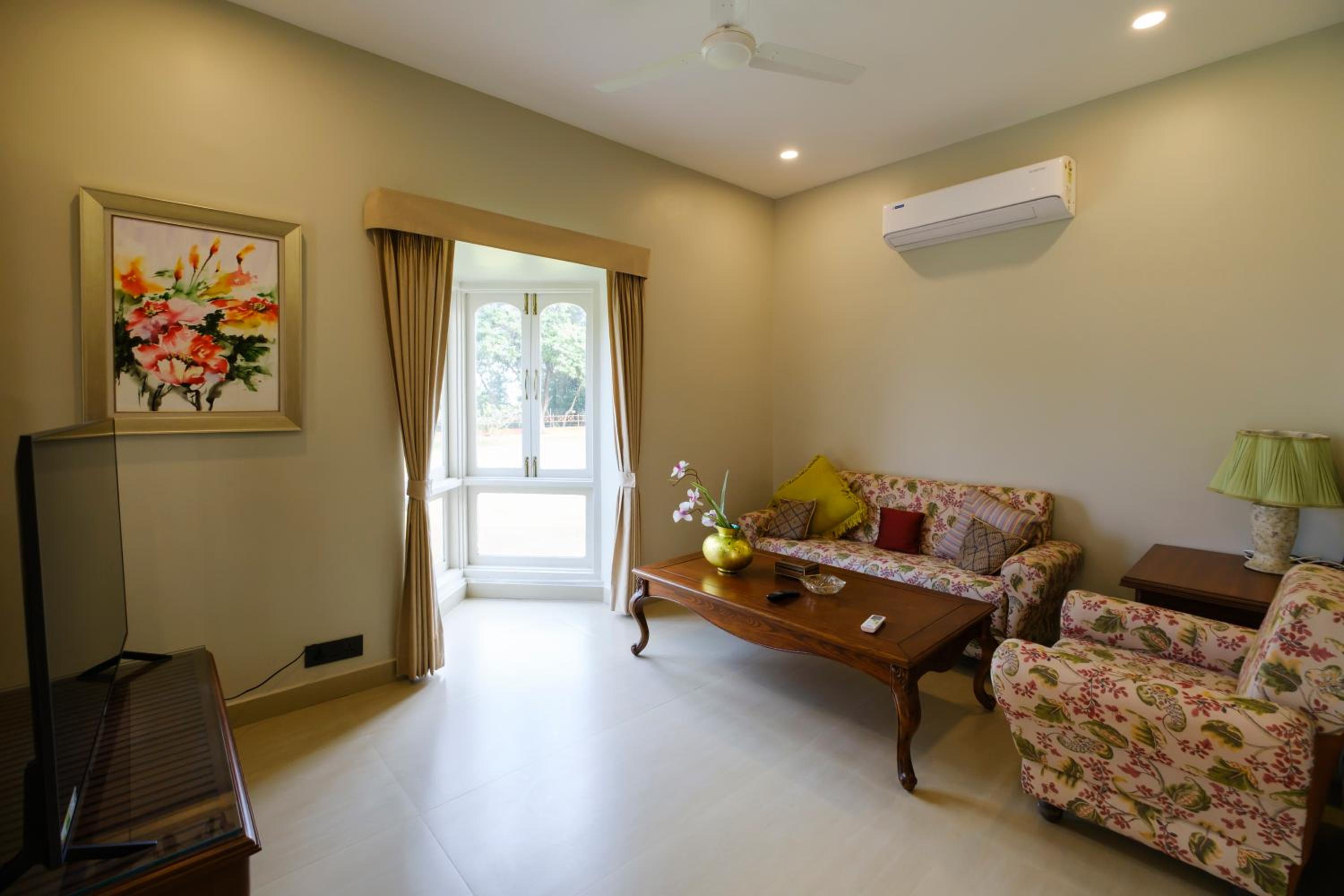 Villa photo 3