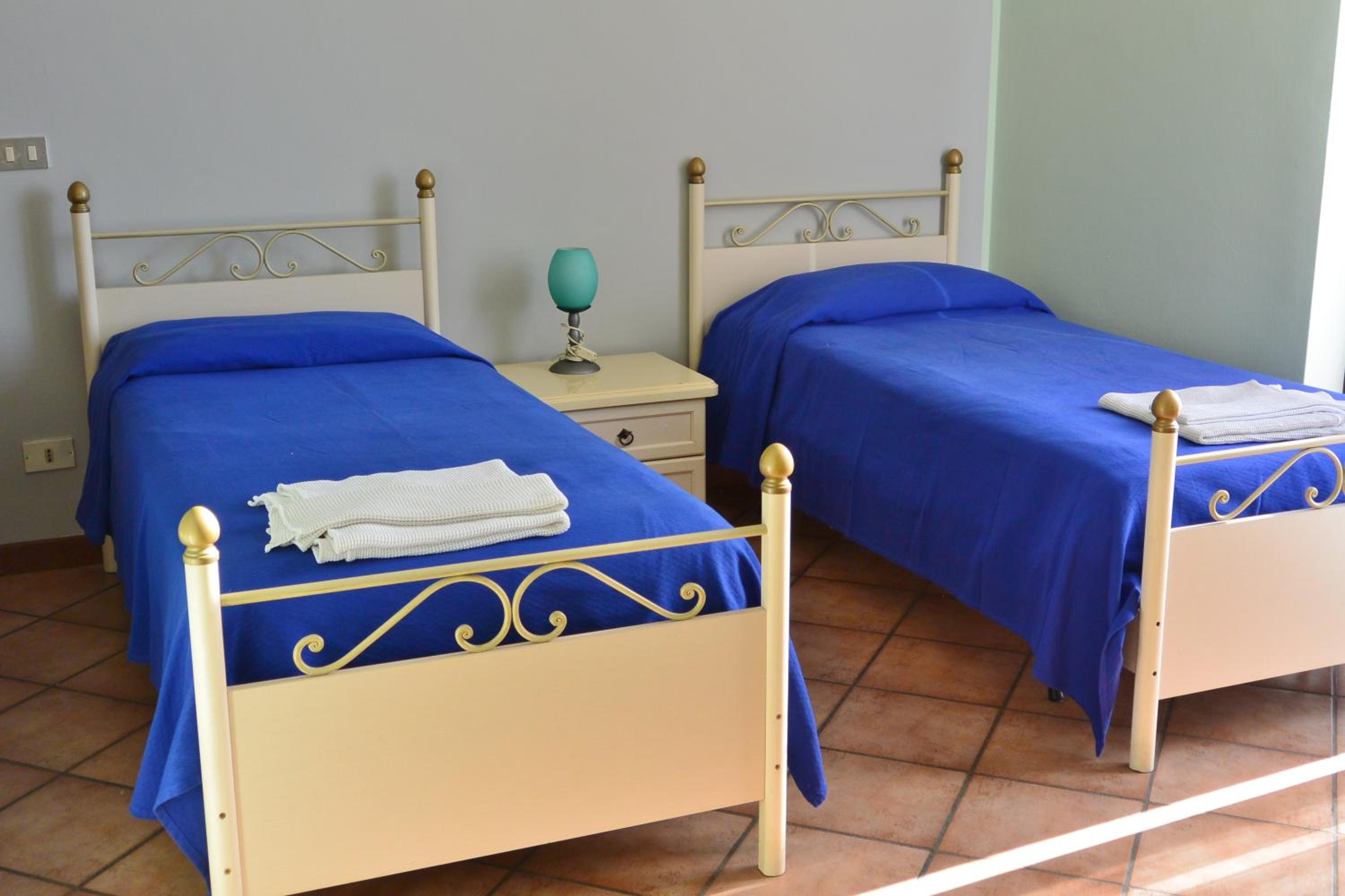 Standard Twin Room photo 3