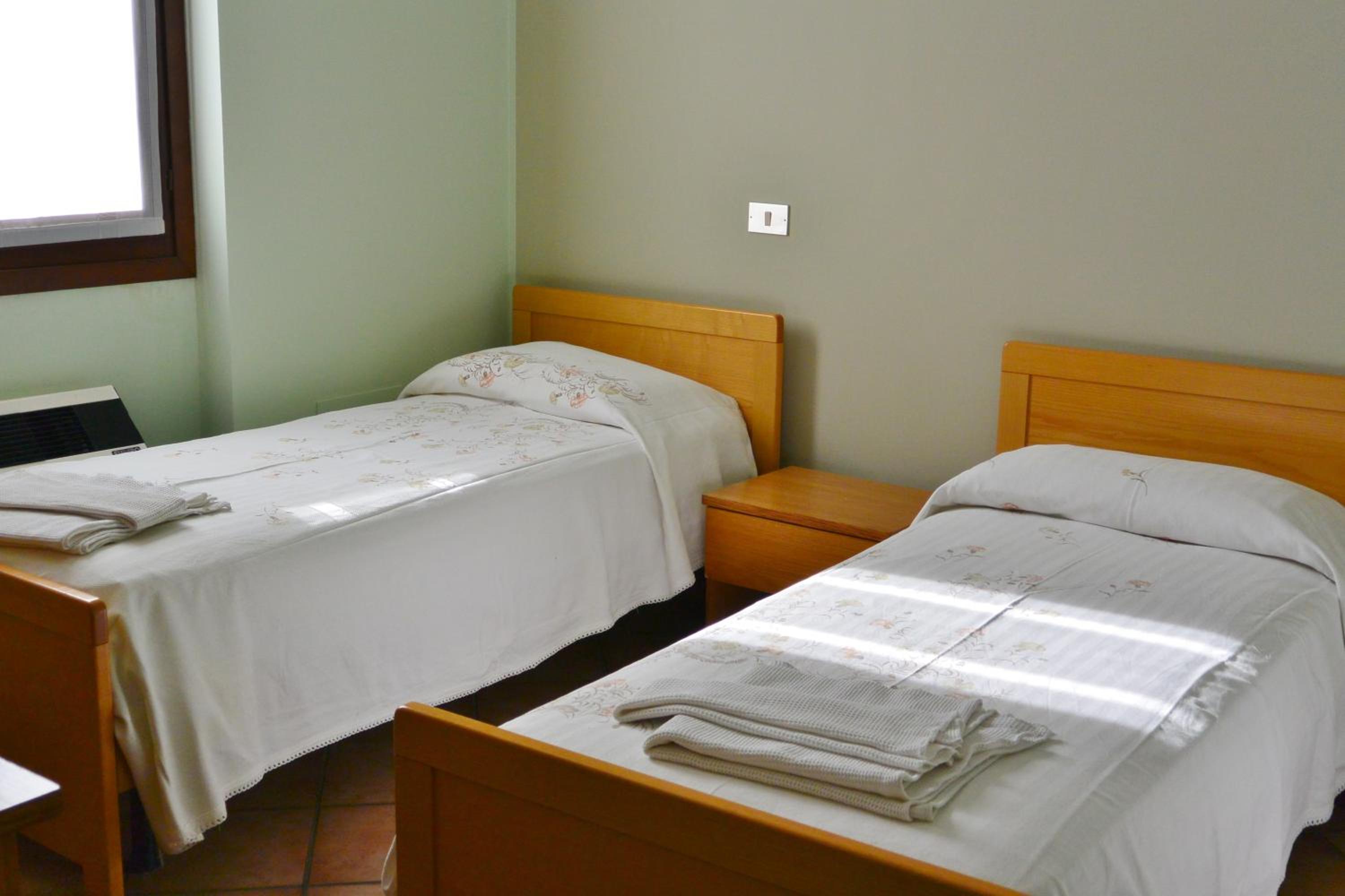 Standard Twin Room photo 2