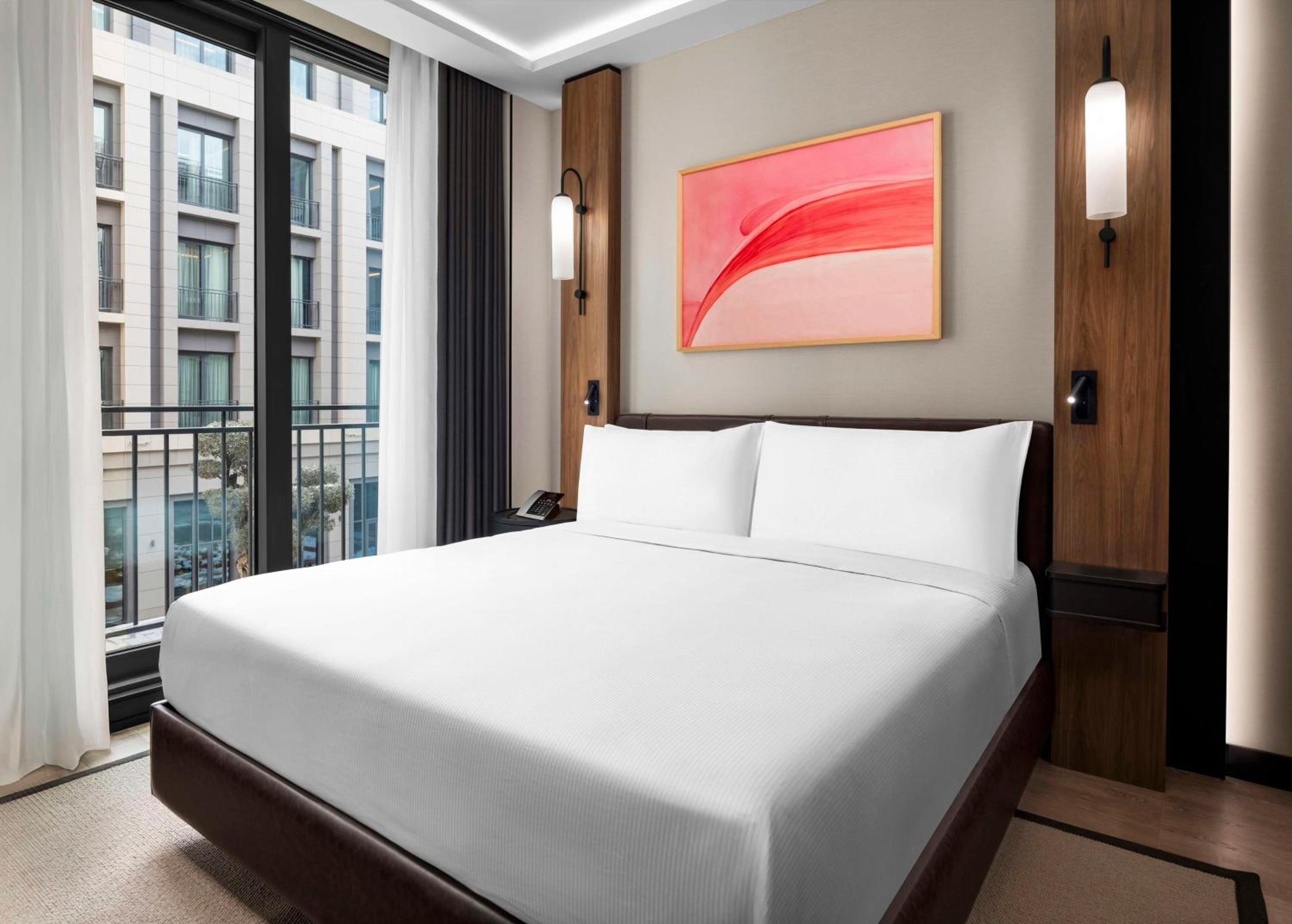 Deluxe King Room - Mobility Access