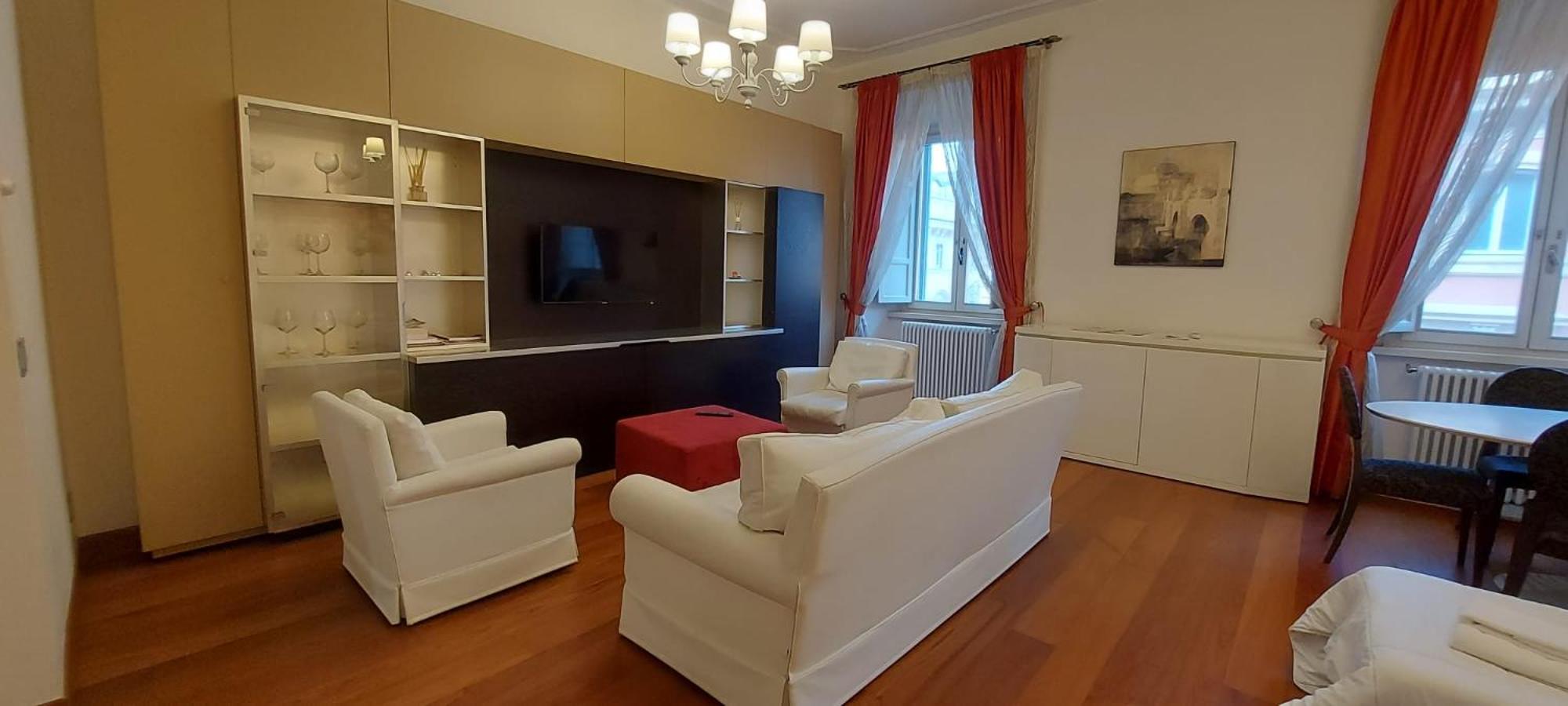 Two-Bedroom House photo 2