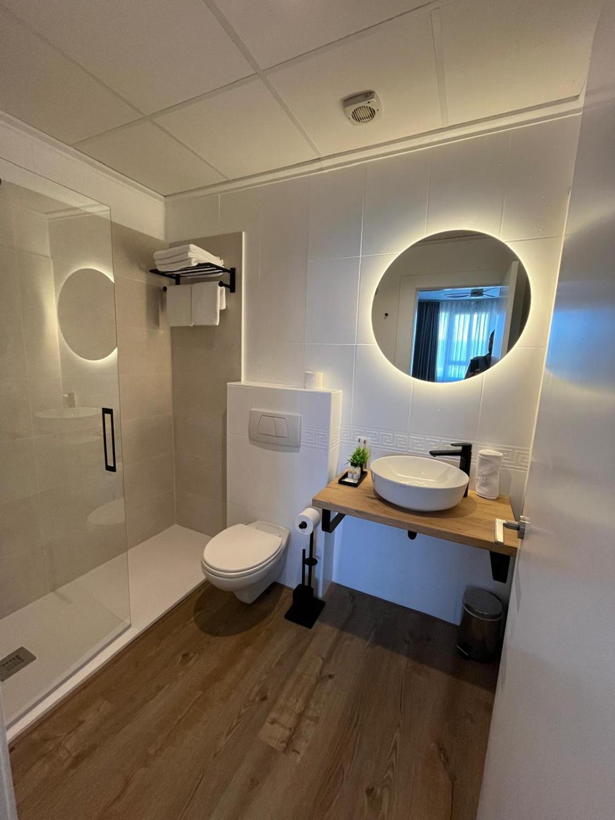 Superior Double Room - Photo 12