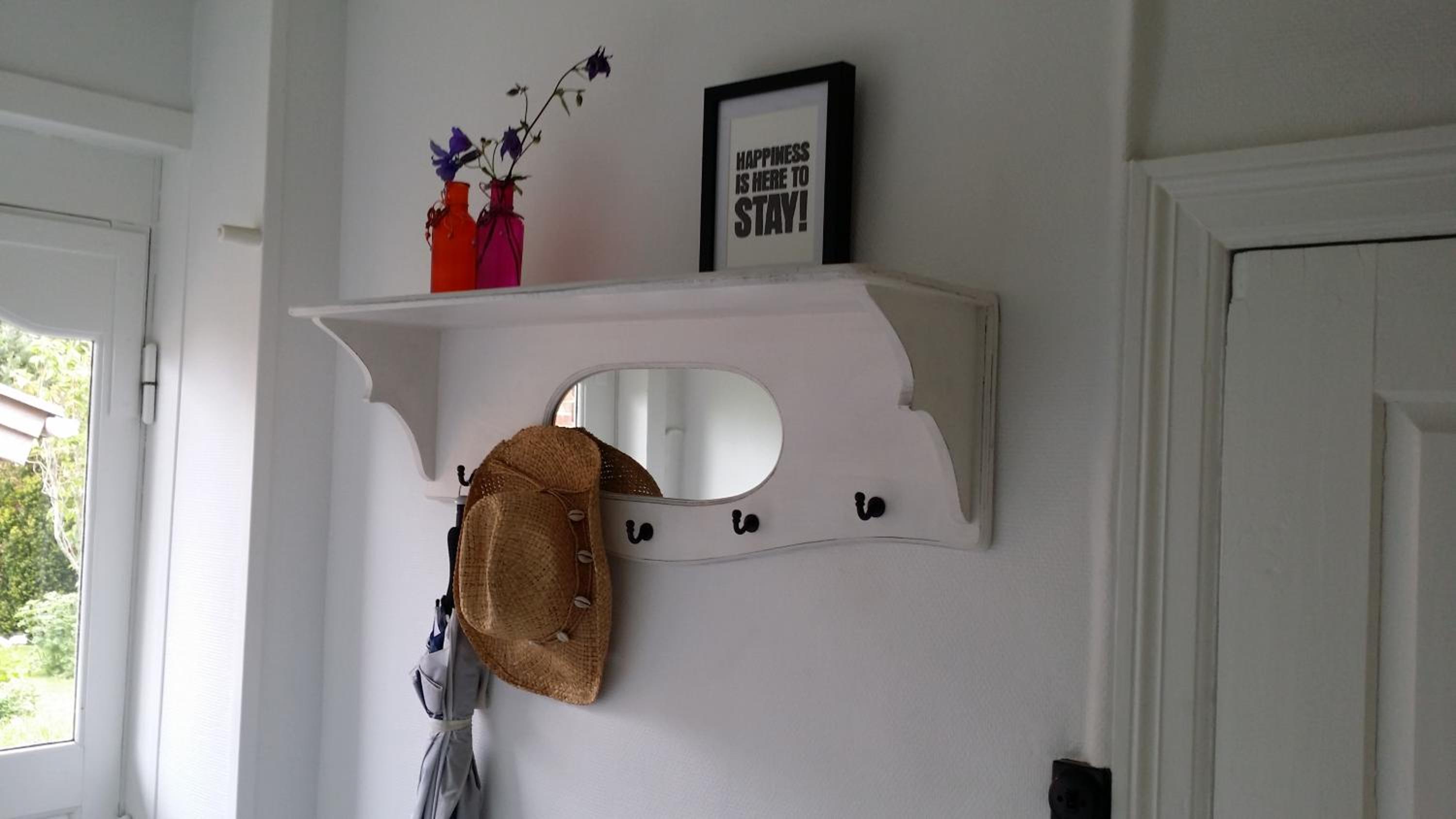 Apartment with Shower - Photo 10