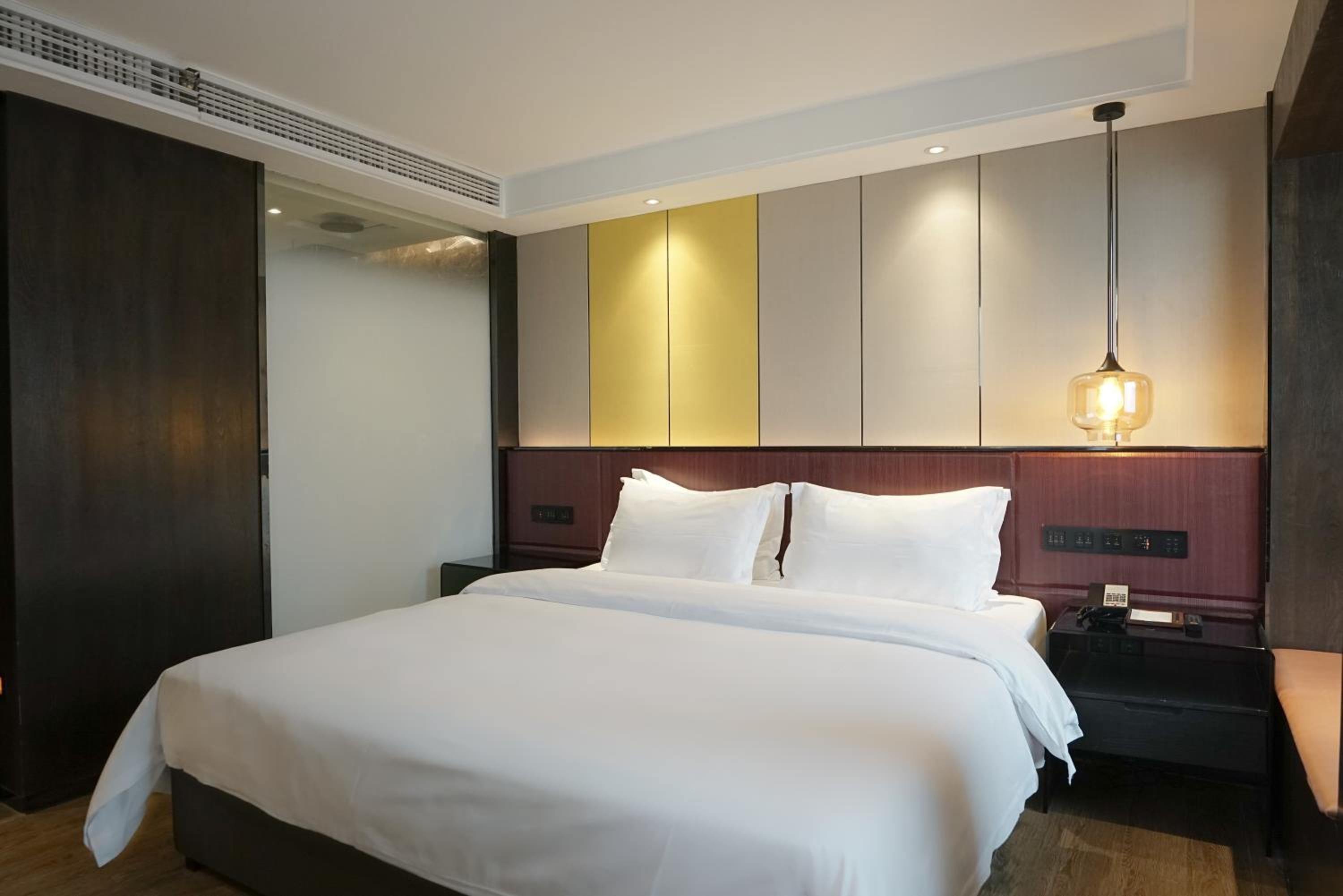 Superior King Room photo 3