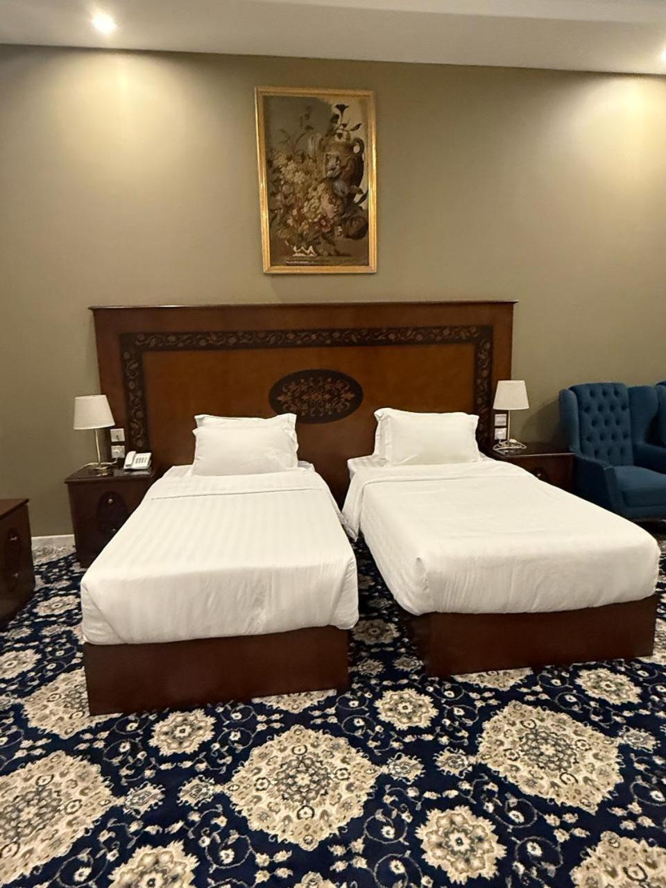 Deluxe Twin Room photo 2