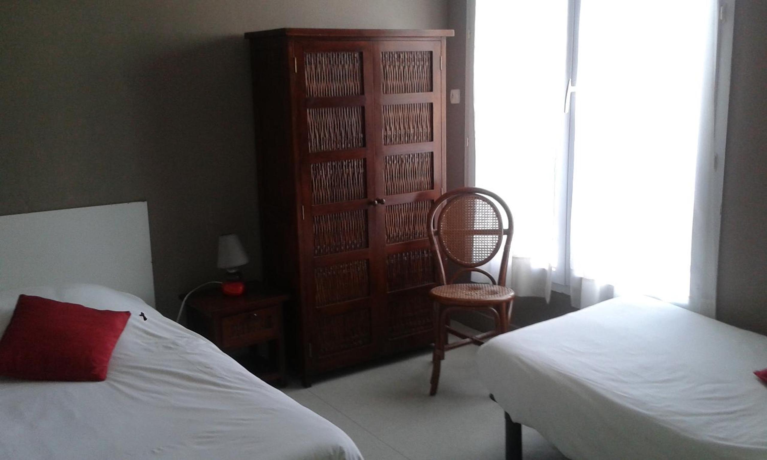 Triple Room with Private Bathroom photo 1