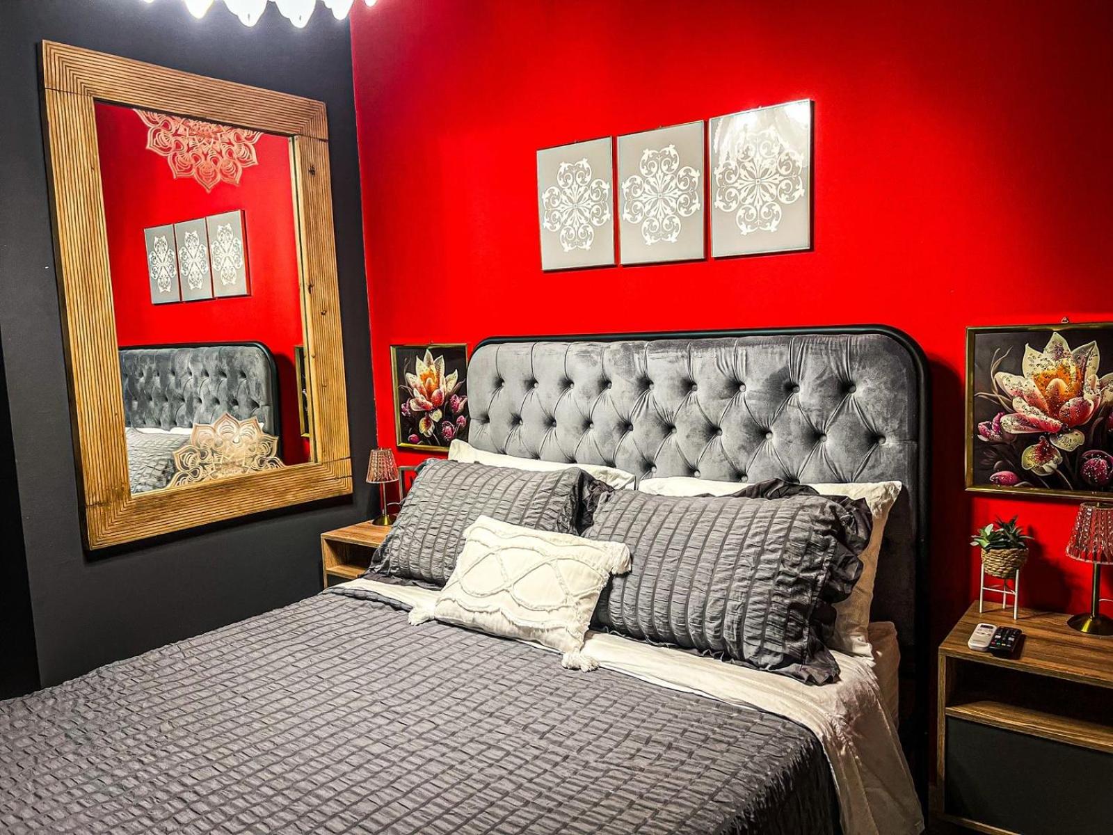 Queen Room with Garden View