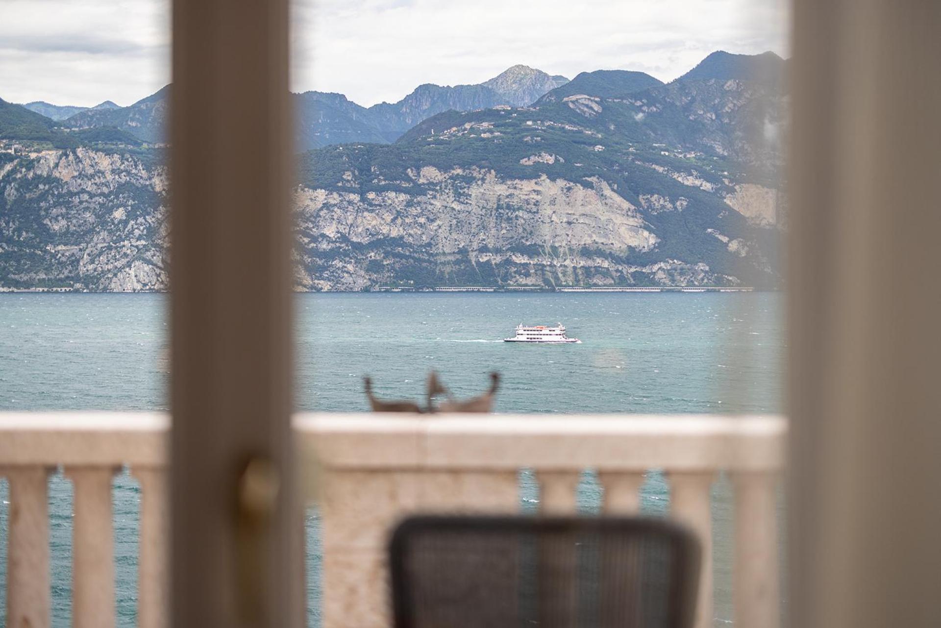 Prestige Suite with Balcony and Lake View