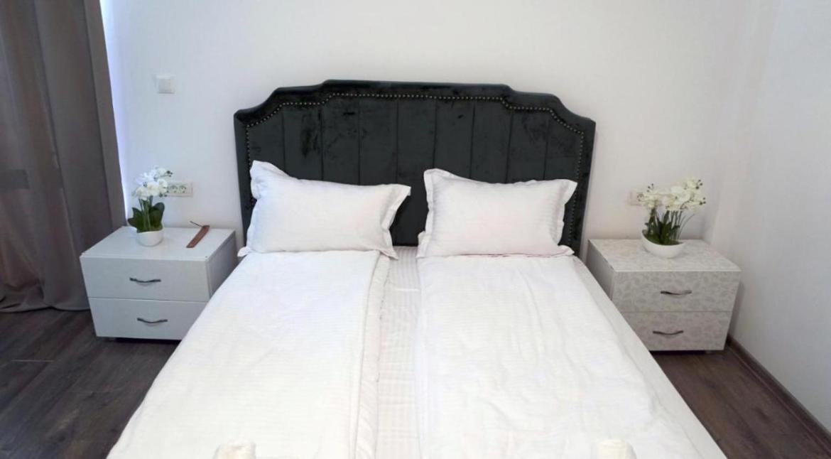 King Room with Balcony photo 1