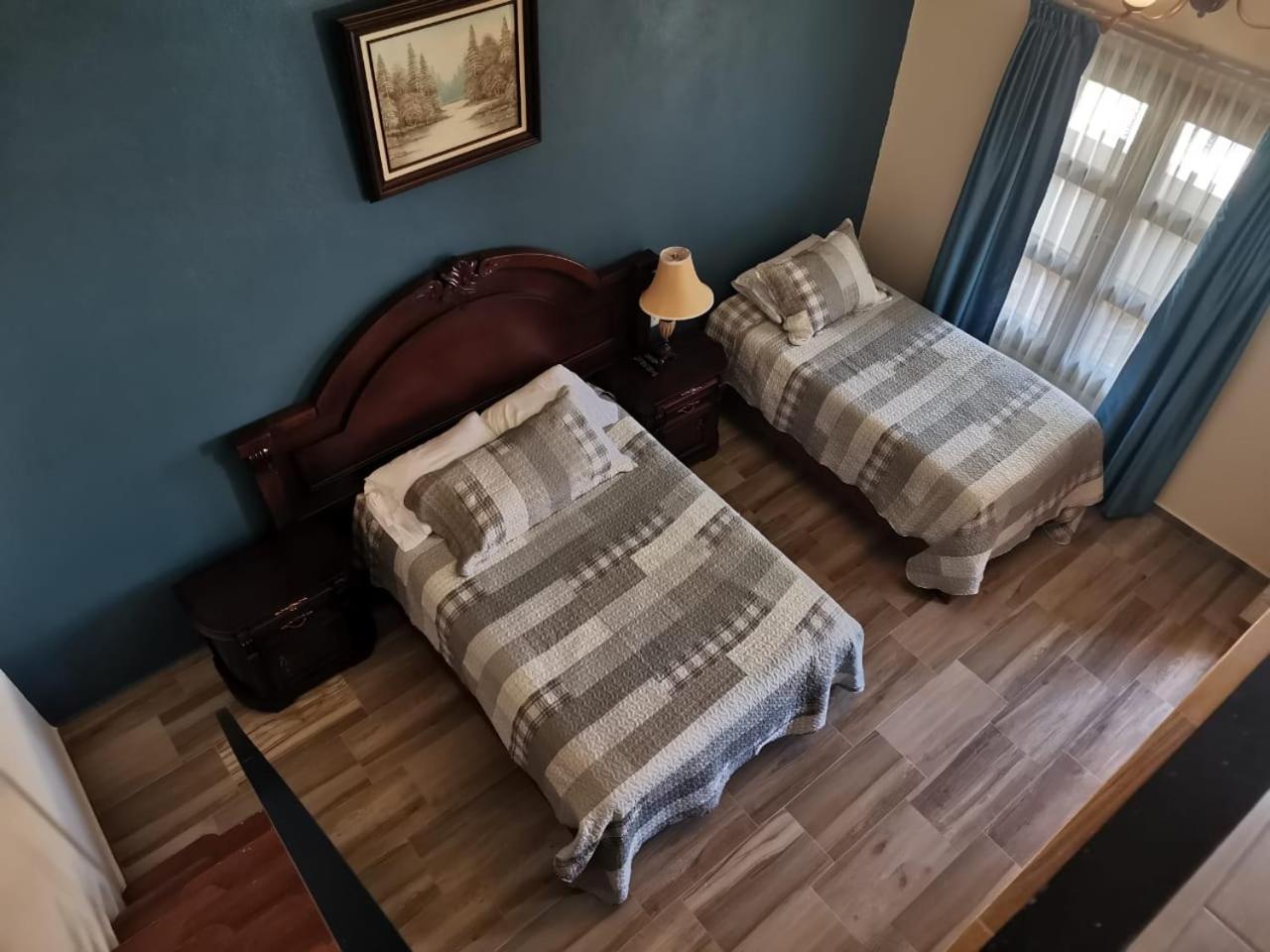 Family Room with Balcony photo 3