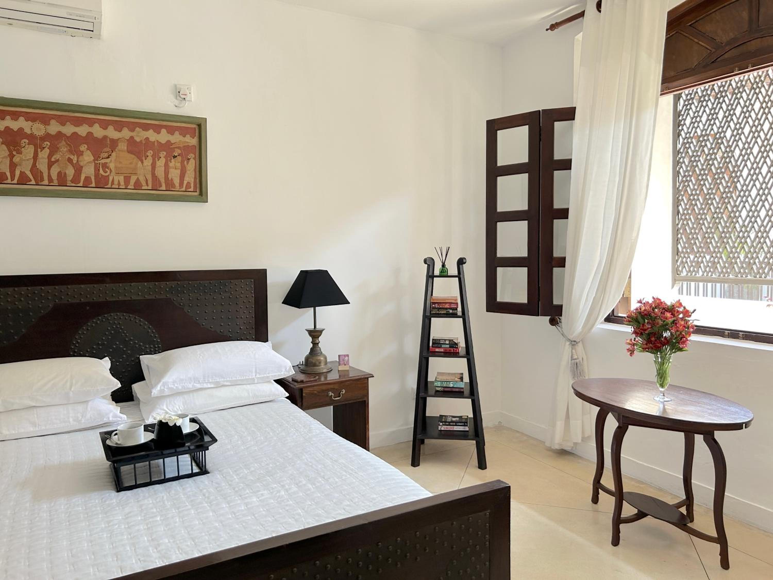 Street Facing King Room