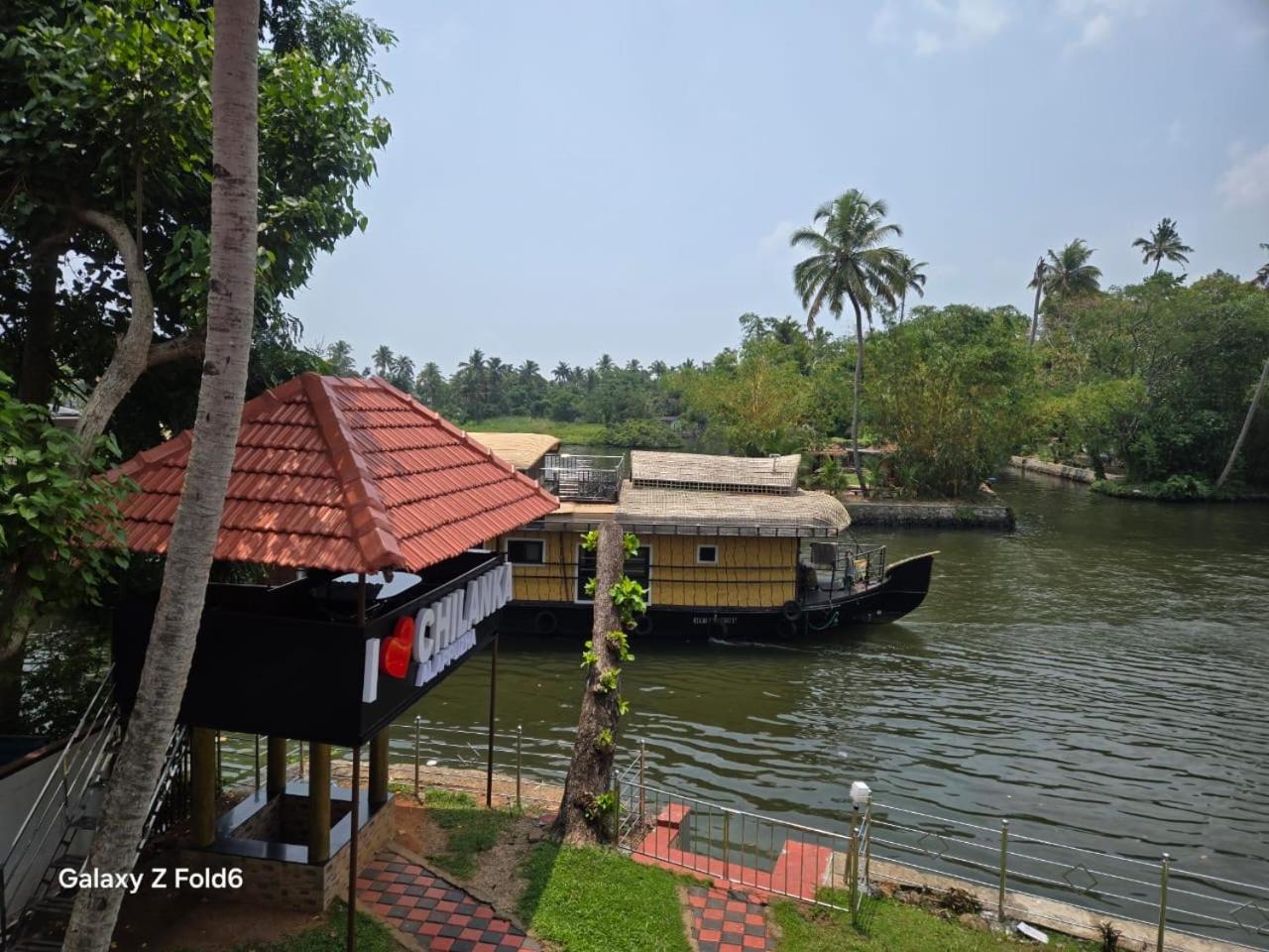 Double Room with Lake View photo 1