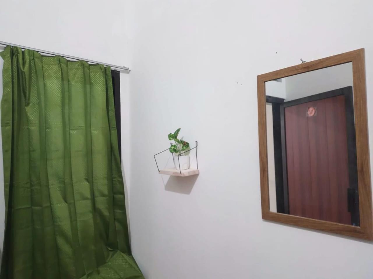 6-Bed Mixed Dormitory Room photo 1