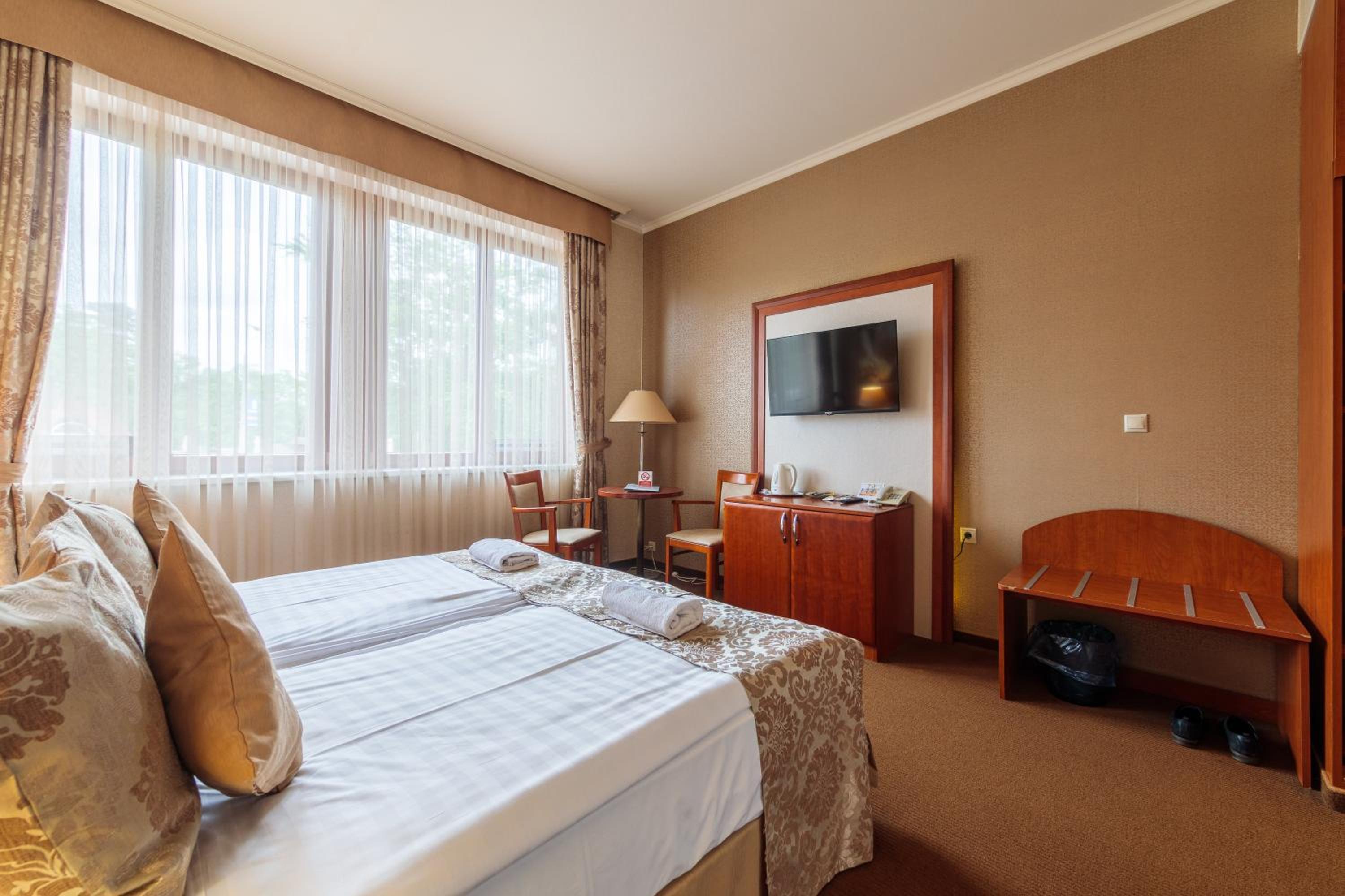 Double or Twin Room - Photo 1