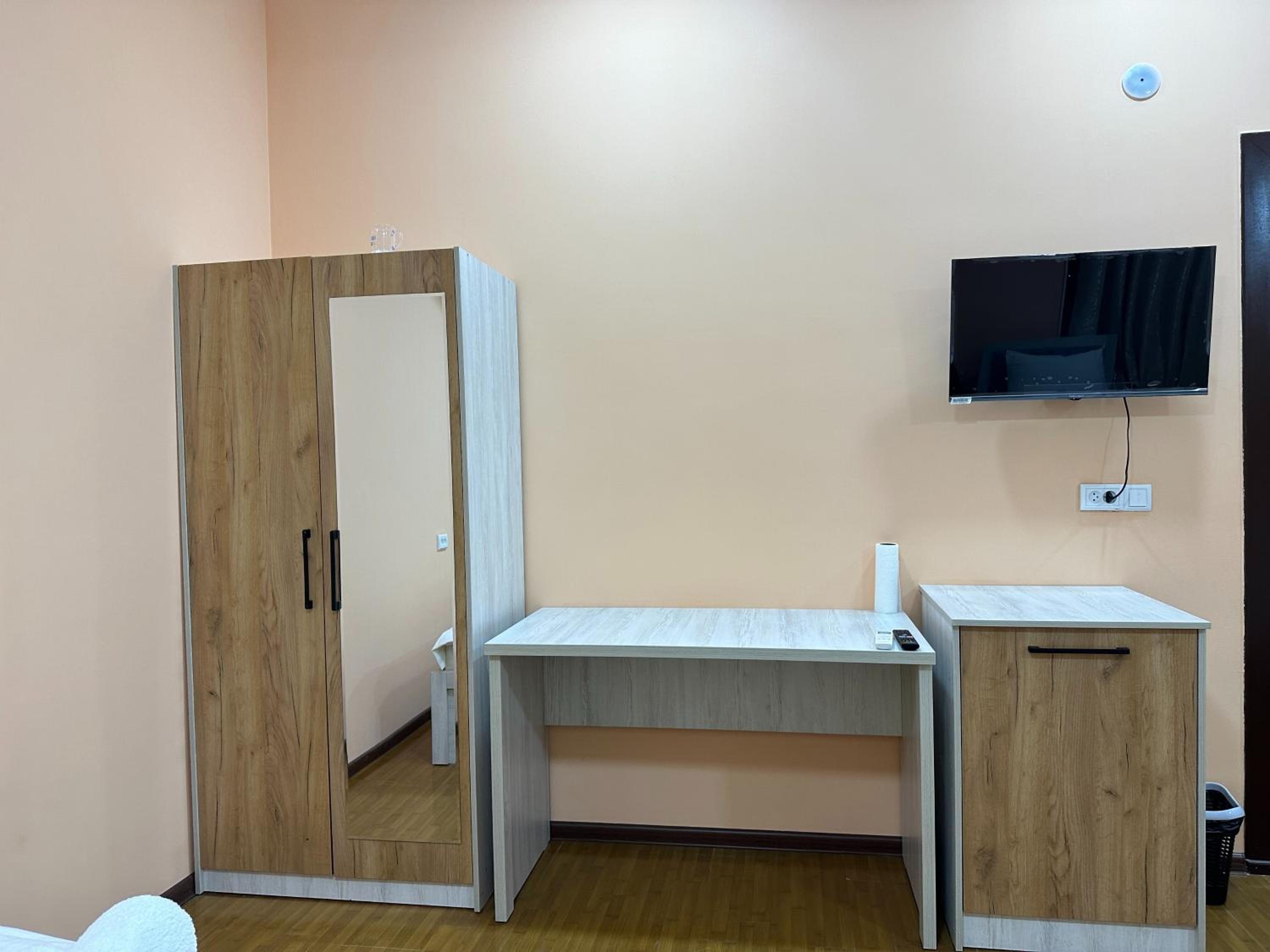 Budget Twin Room photo 2