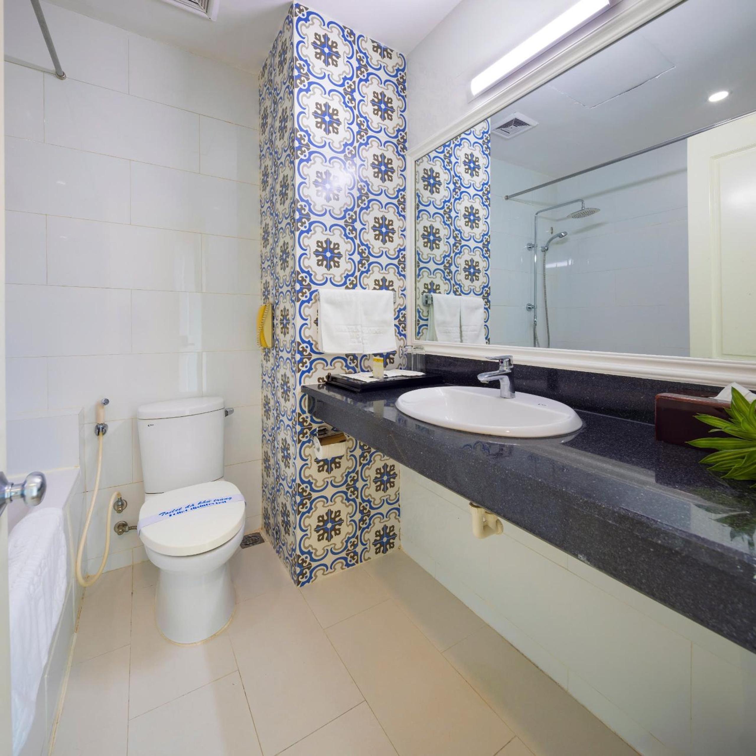 Superior Twin Room with Sea View photo 2