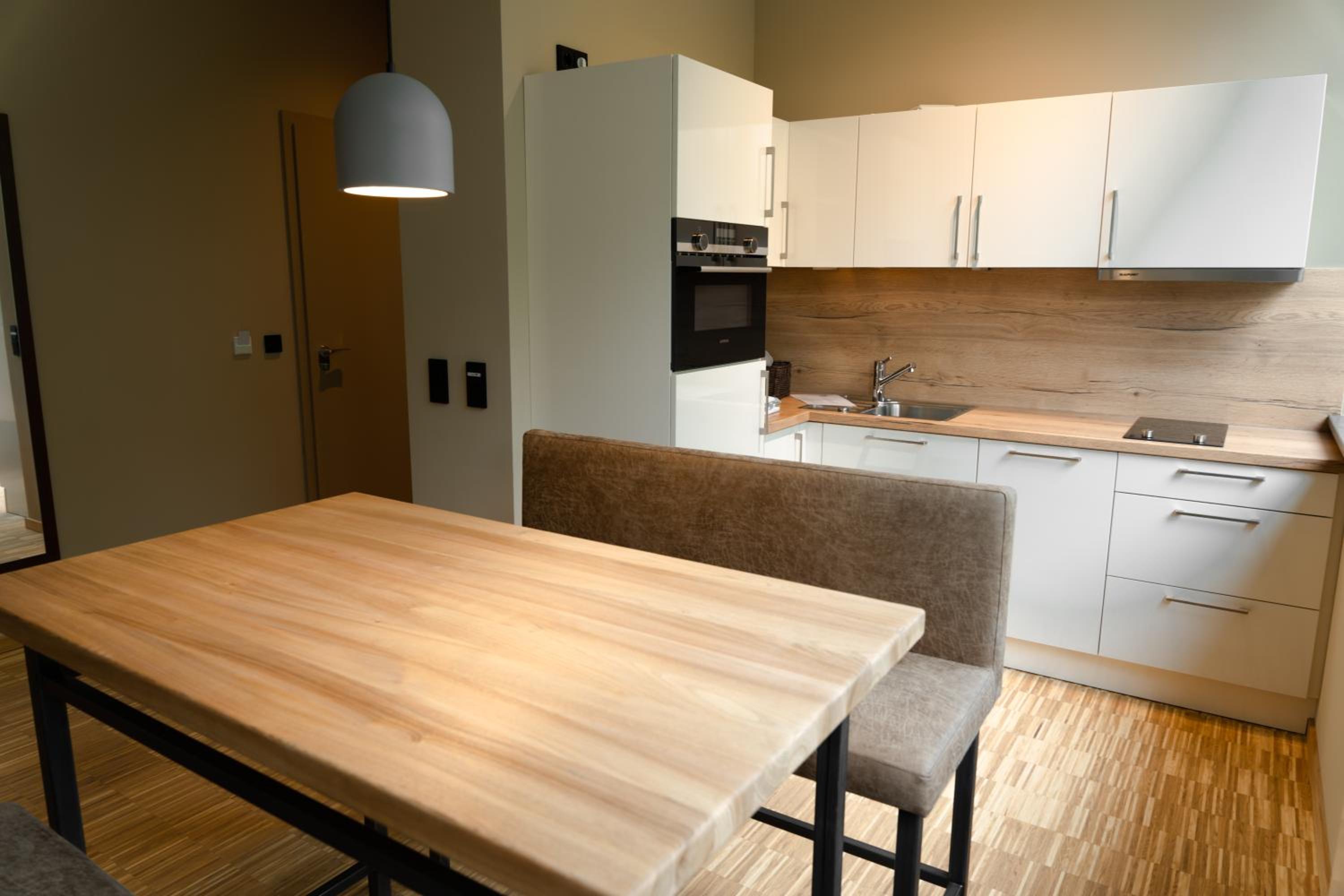 Deluxe Junior Suite - Photo 9