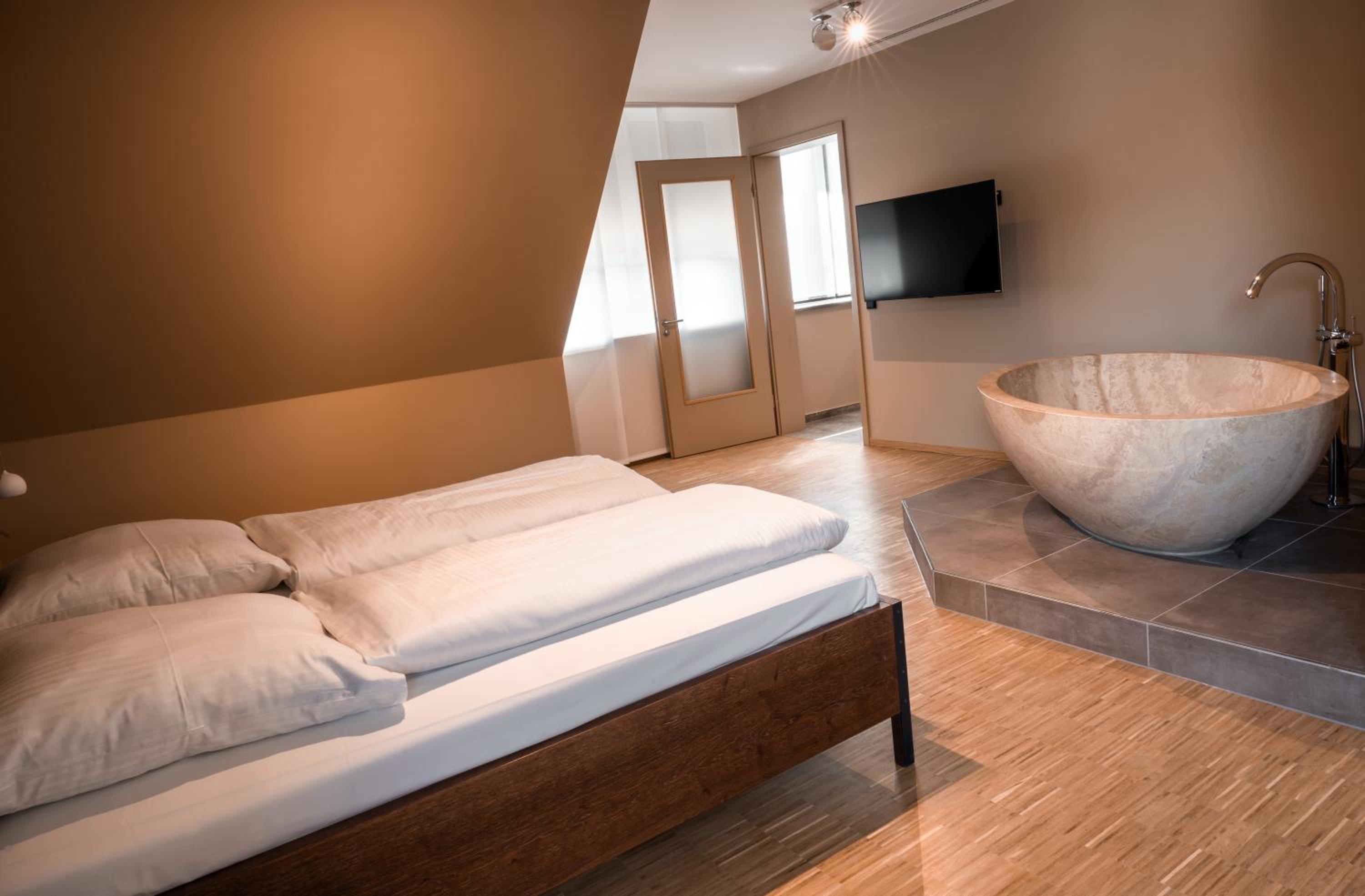 Suite photo 2