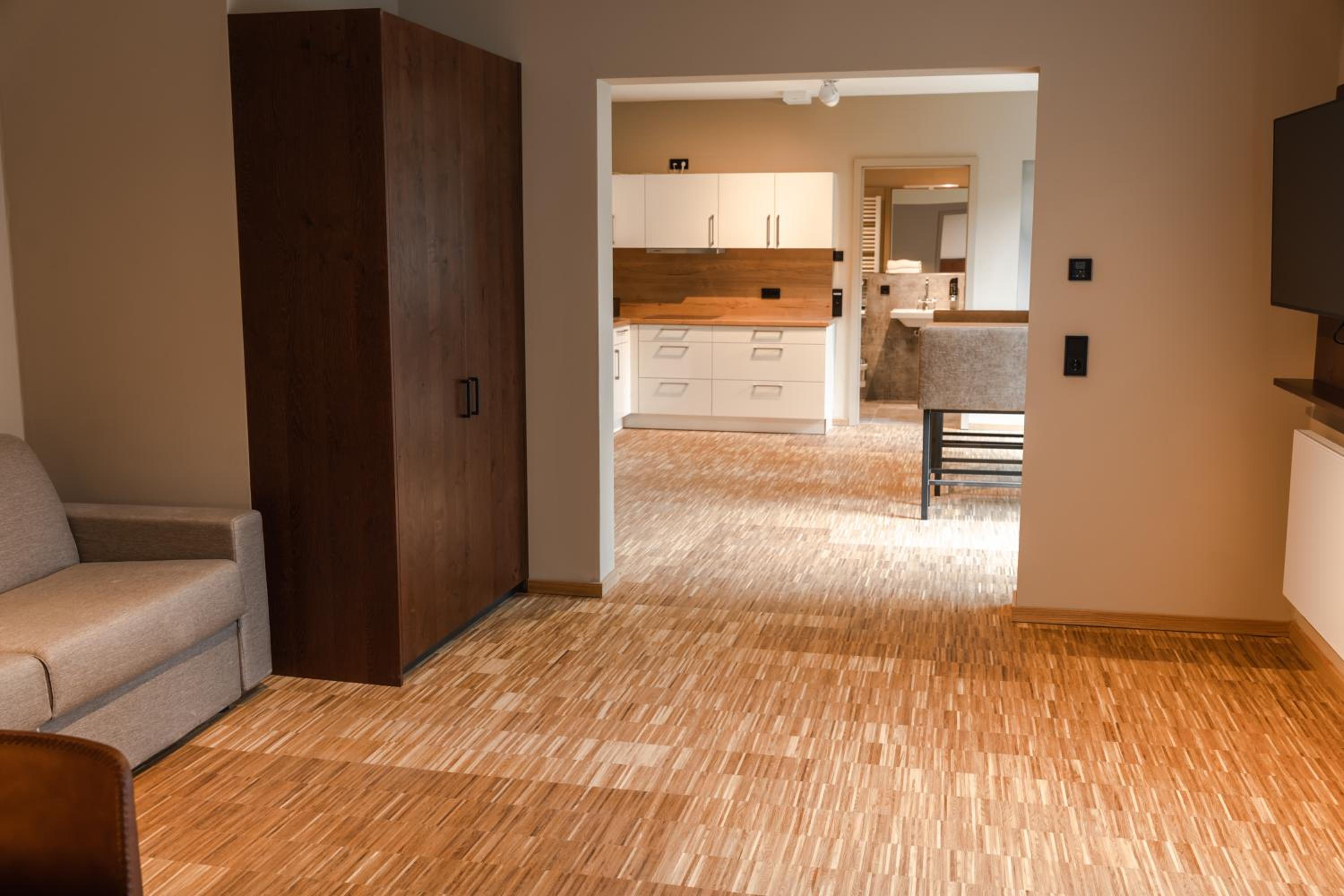 Deluxe Family Room