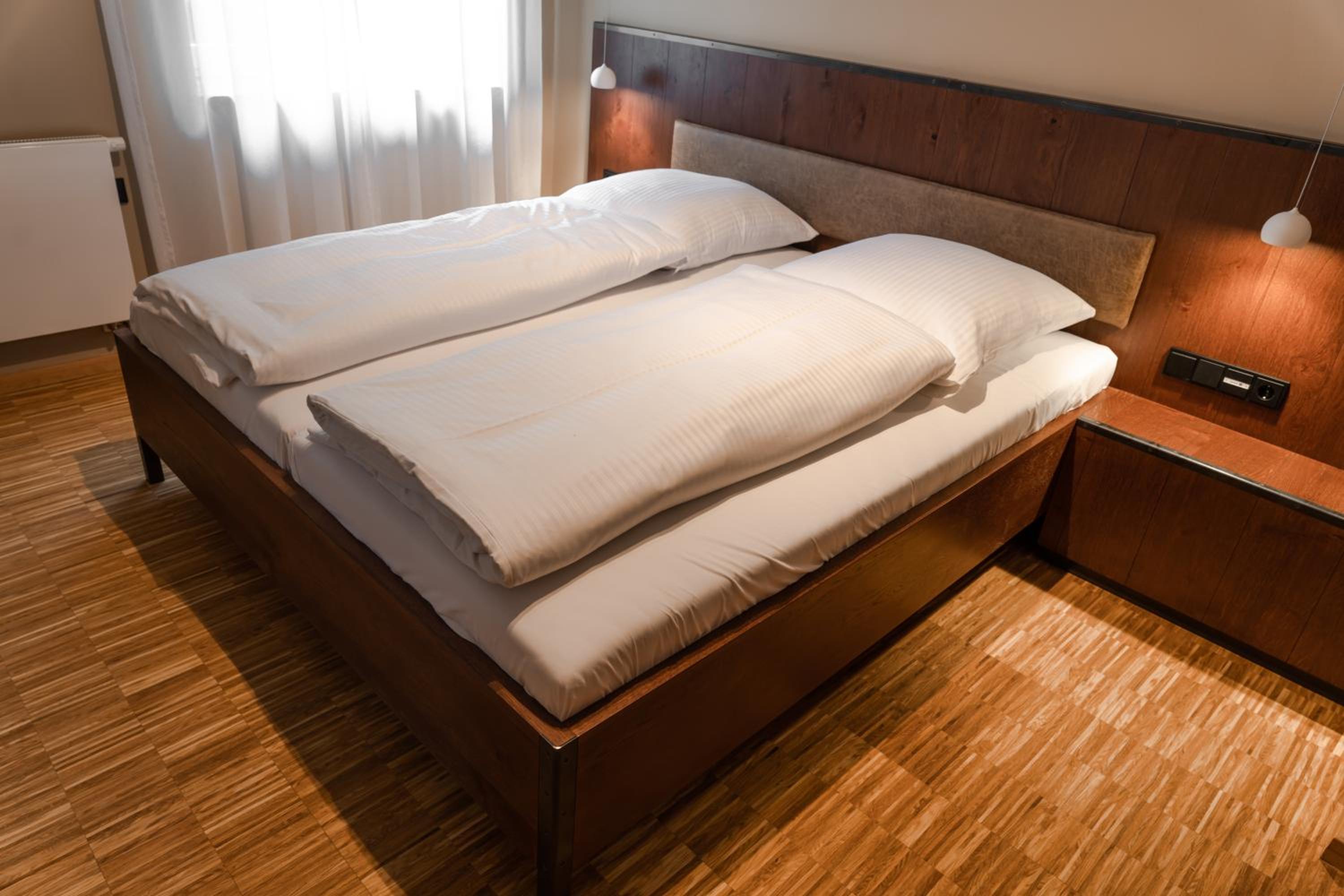 Deluxe Junior Suite - Photo 13