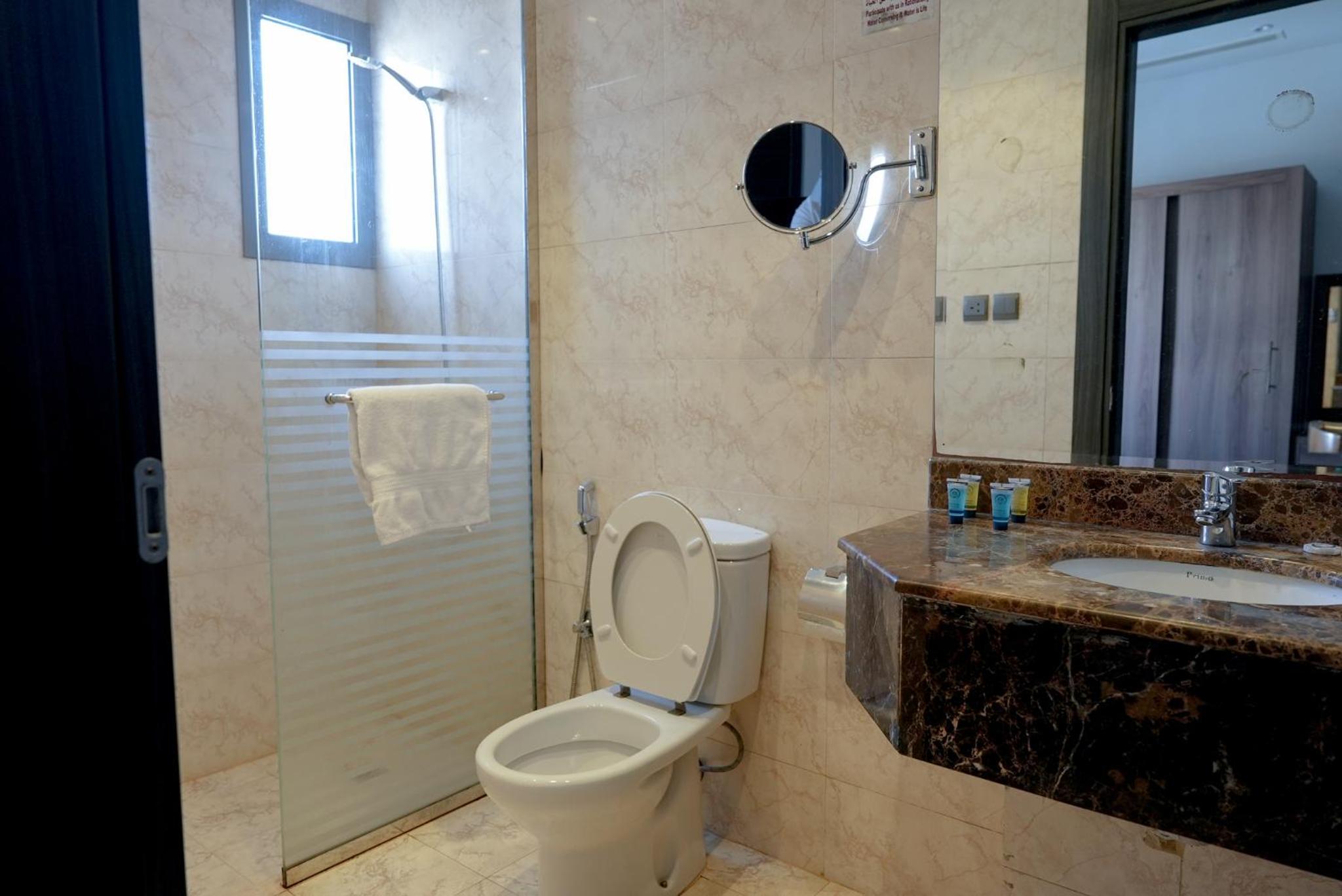 Twin Room - Photo 7