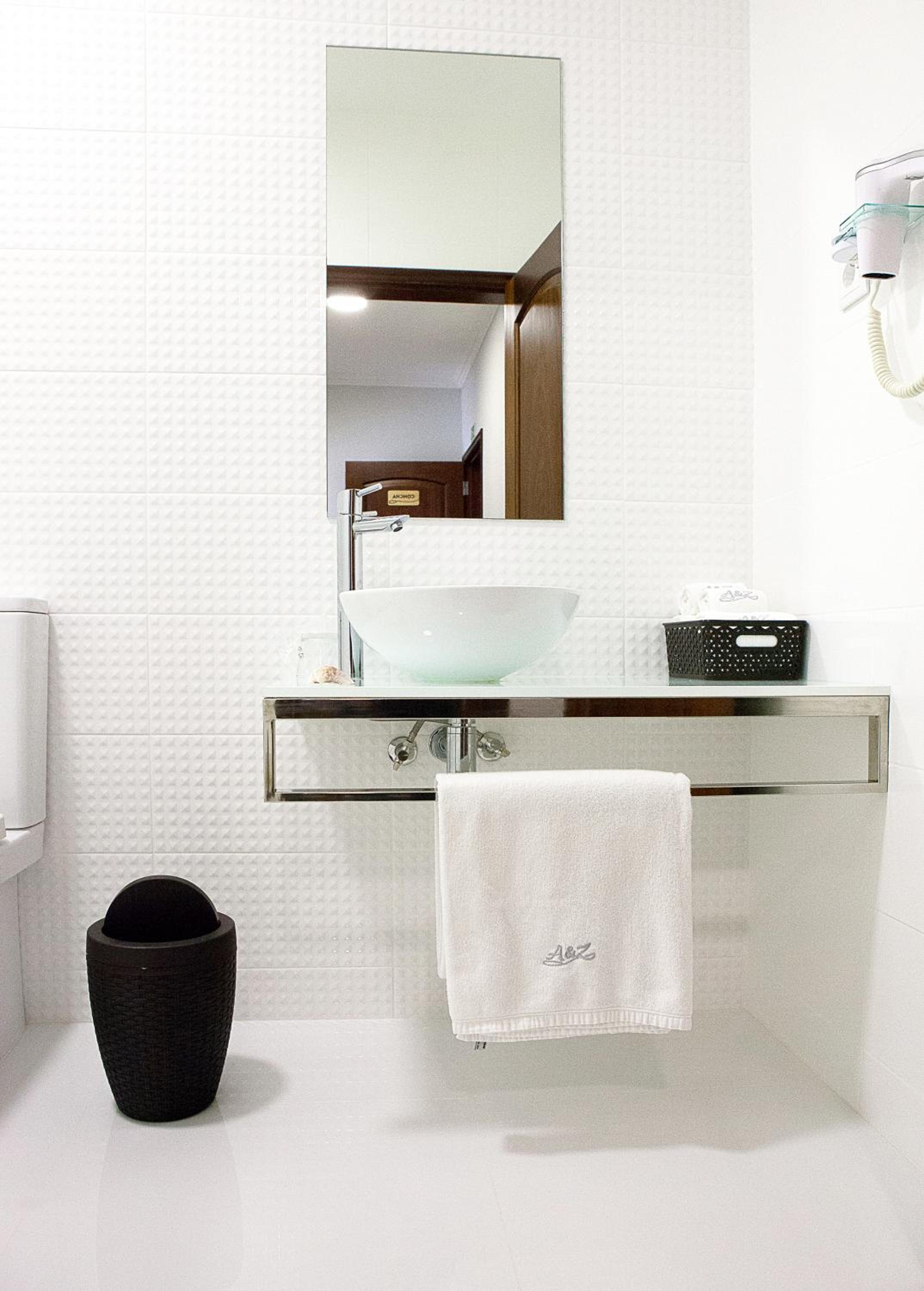 Suite with City View - Photo 3